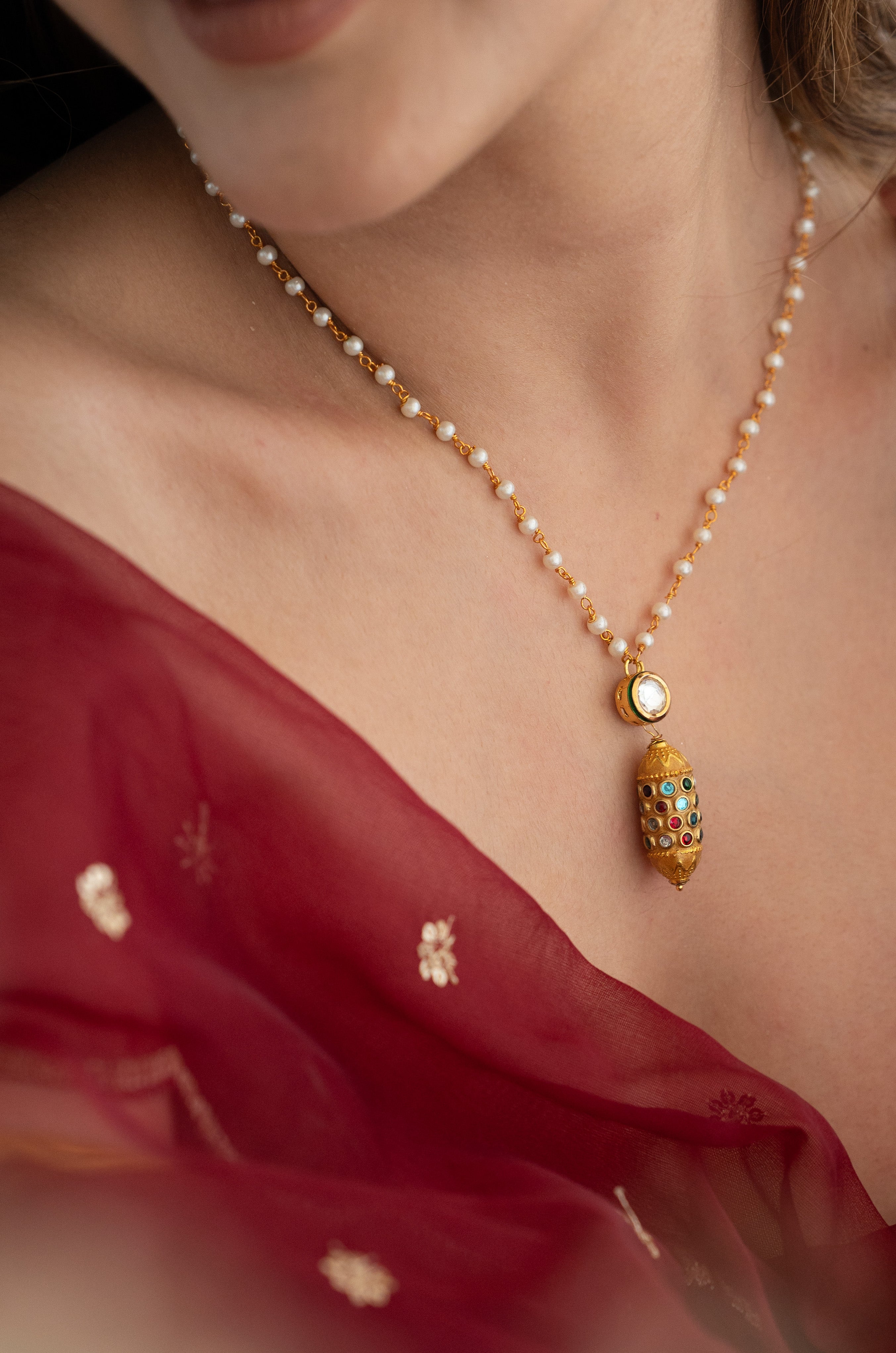 Dainty Multi Beaded Jadau Pendant Set