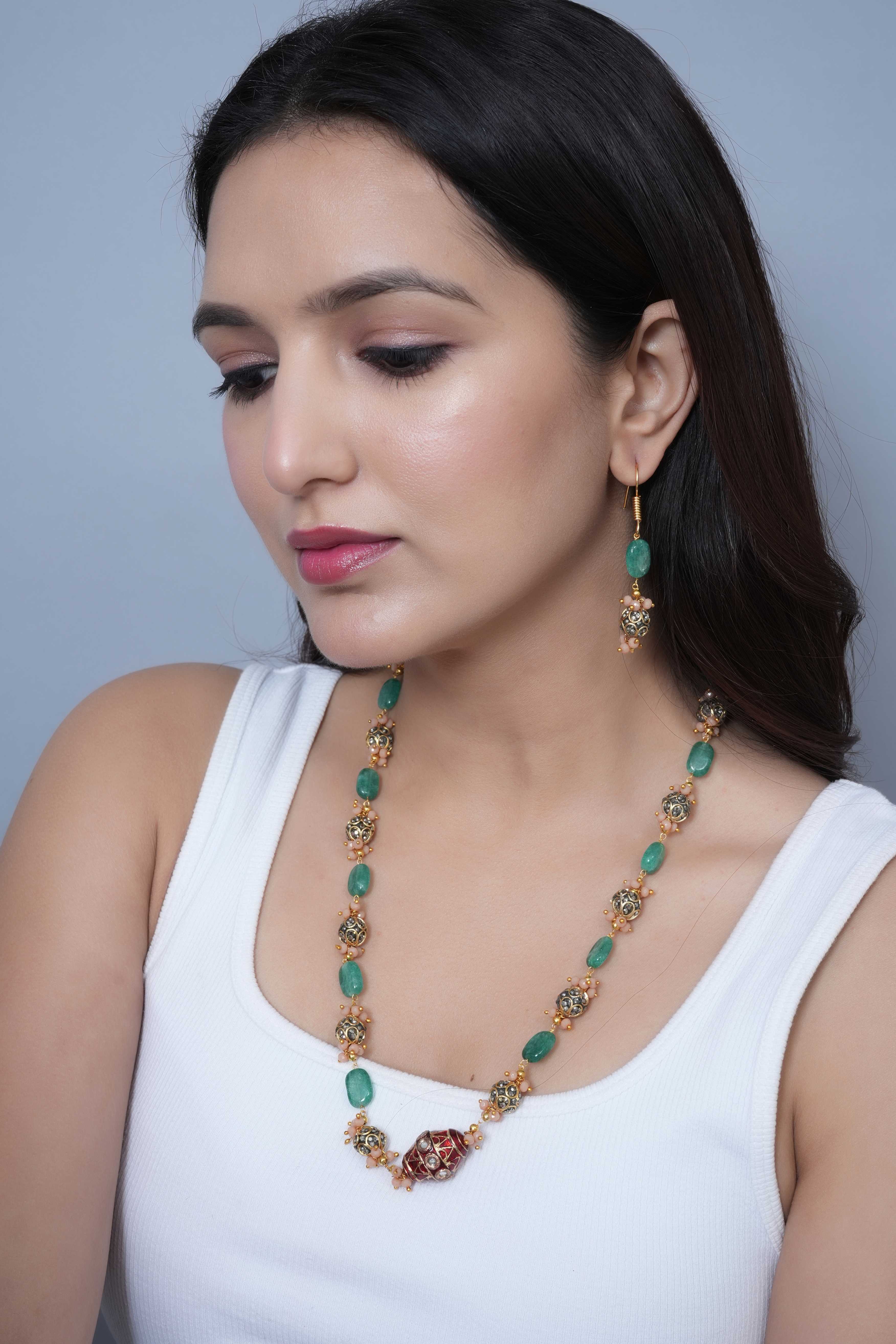 Red Meenakari Green Stone Single Layer Necklace
