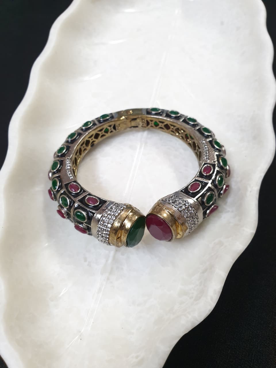 Designer Stone Openable Kada