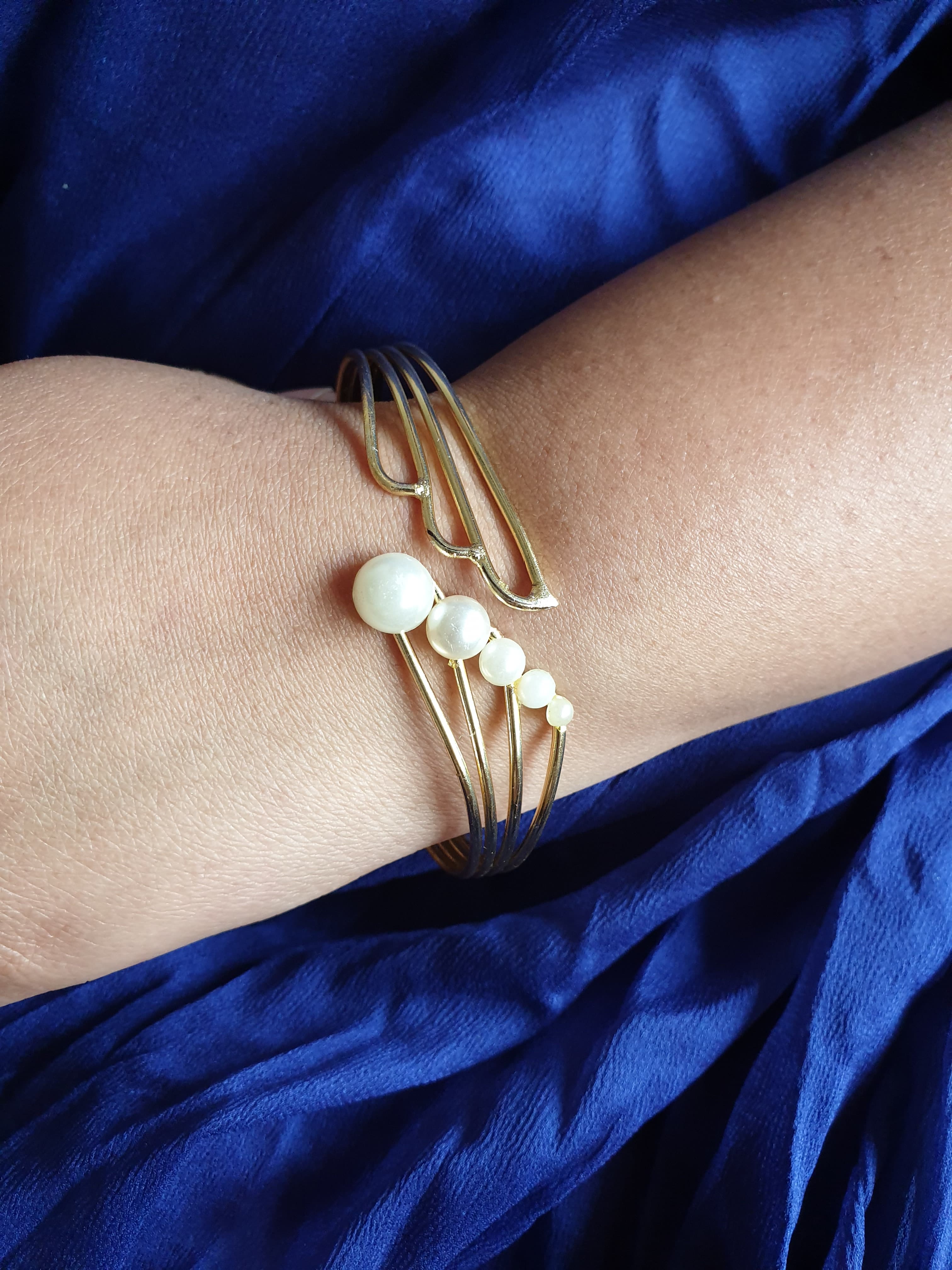 Gold Tone Pearl Freesize Bracelet