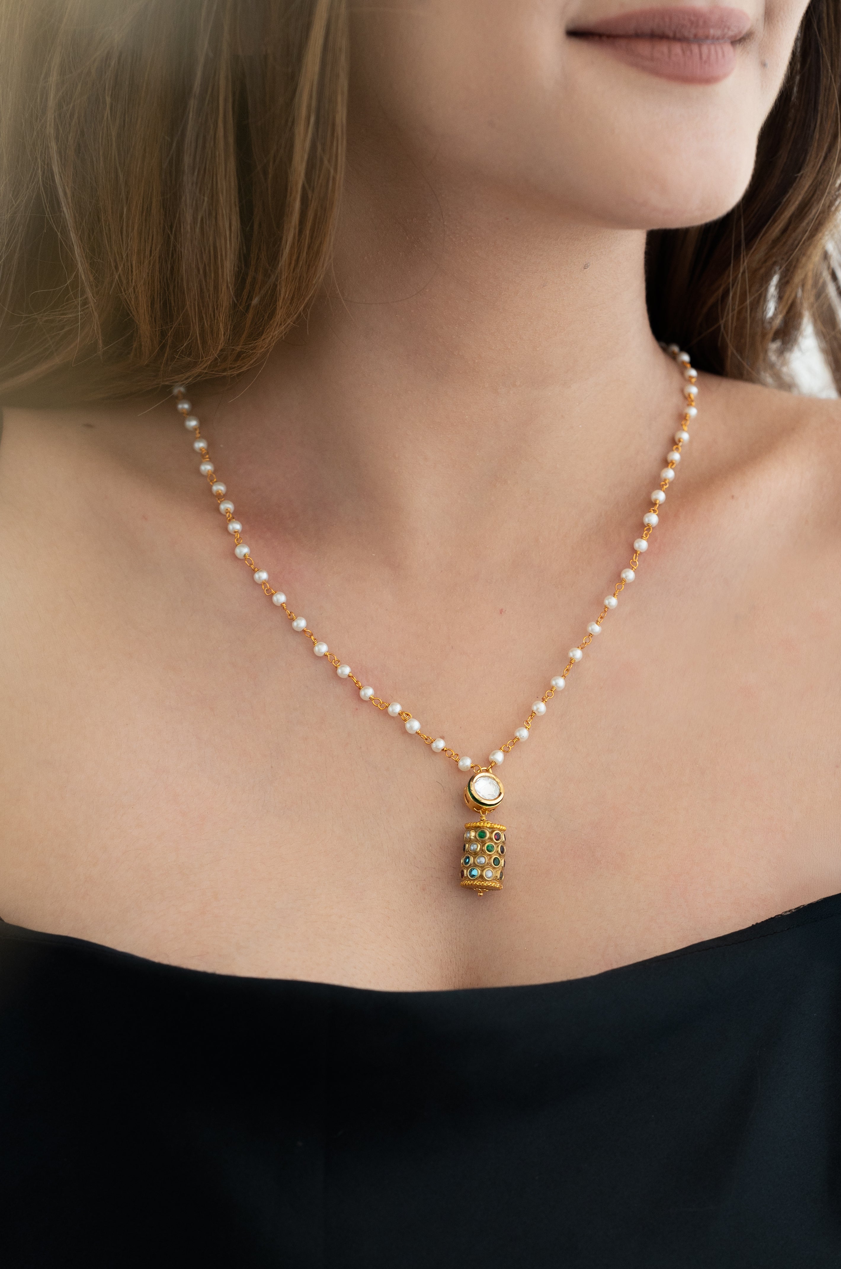 Delicate Multi Beaded Kundan Jadau Pendant Set