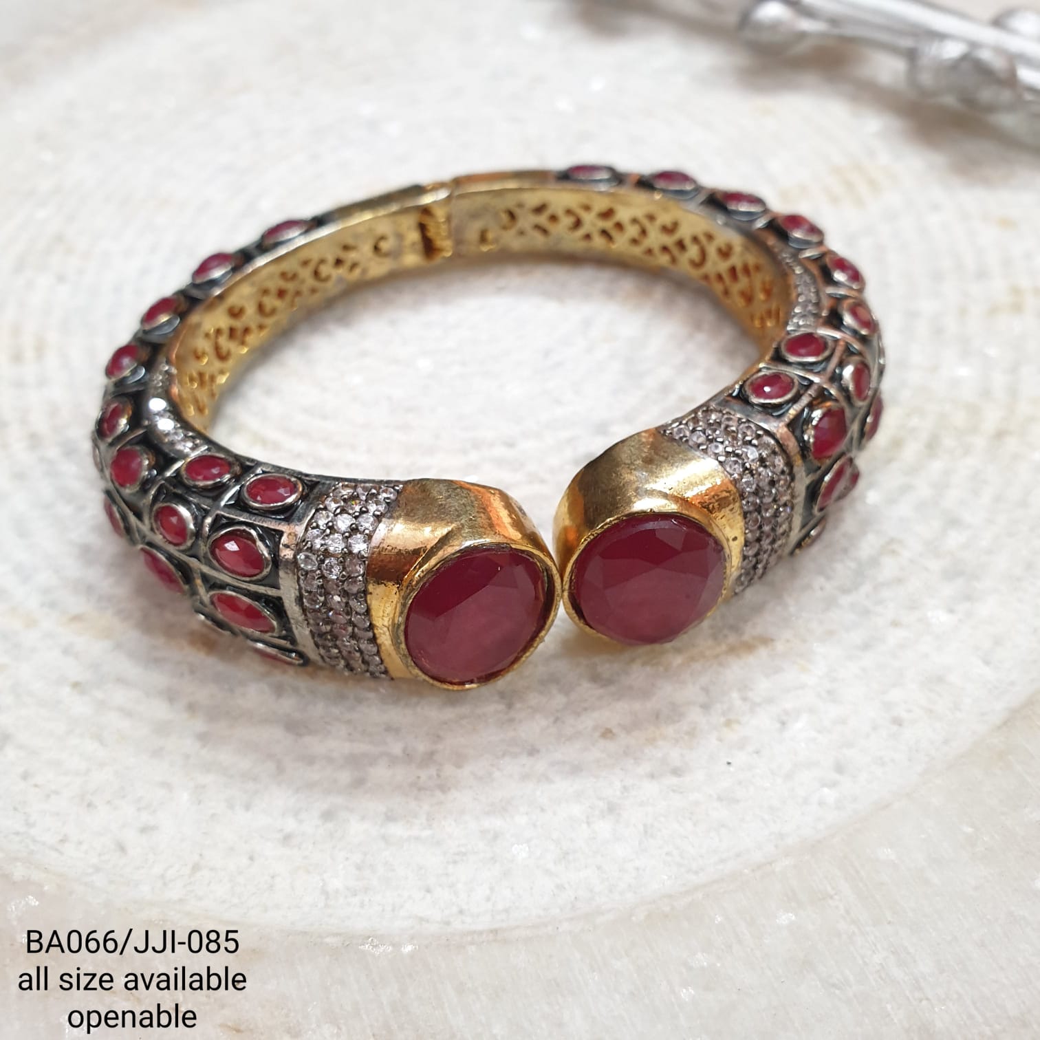 Designer Stone Openable Kada