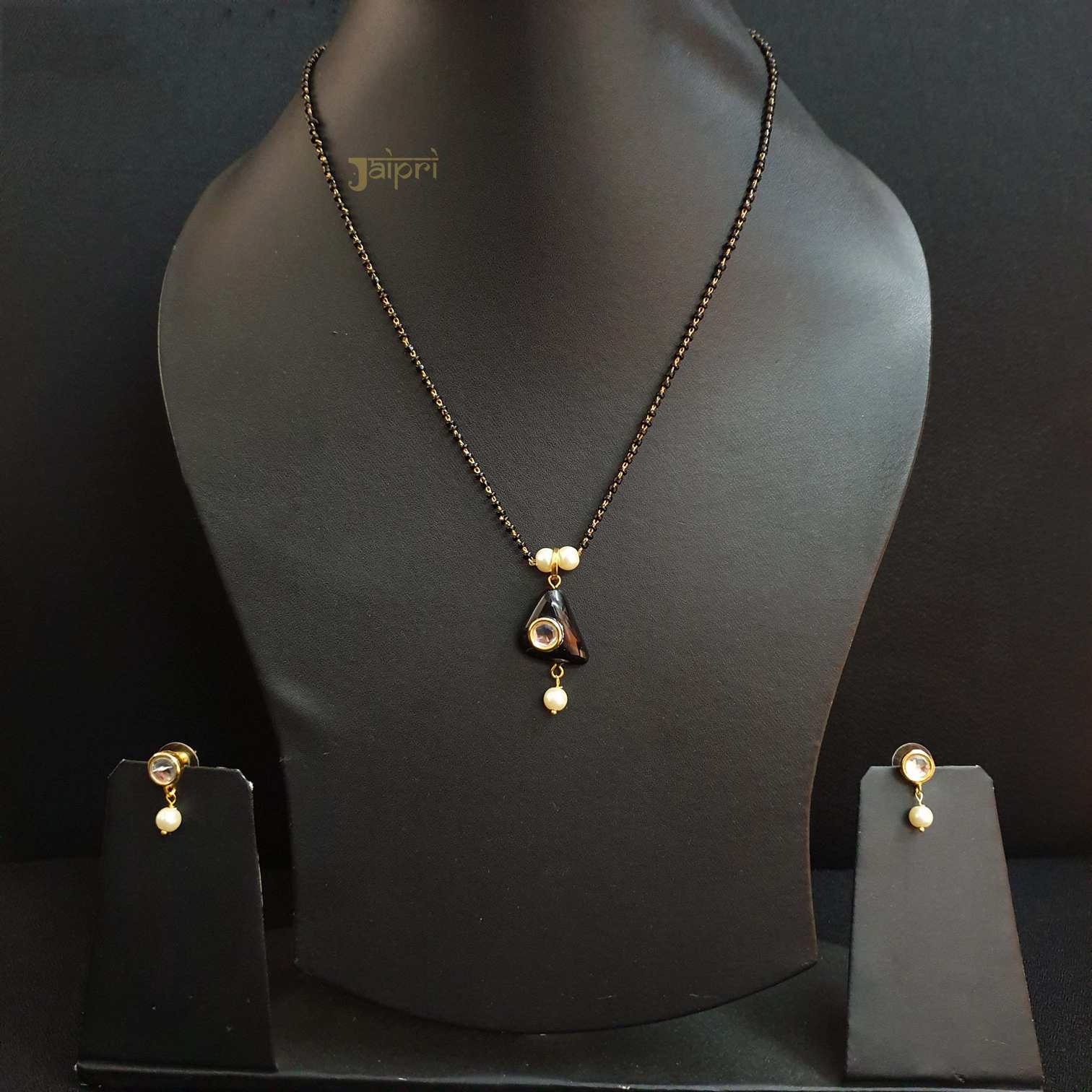 Black Stone Kundan Mangalsutra With Earrings