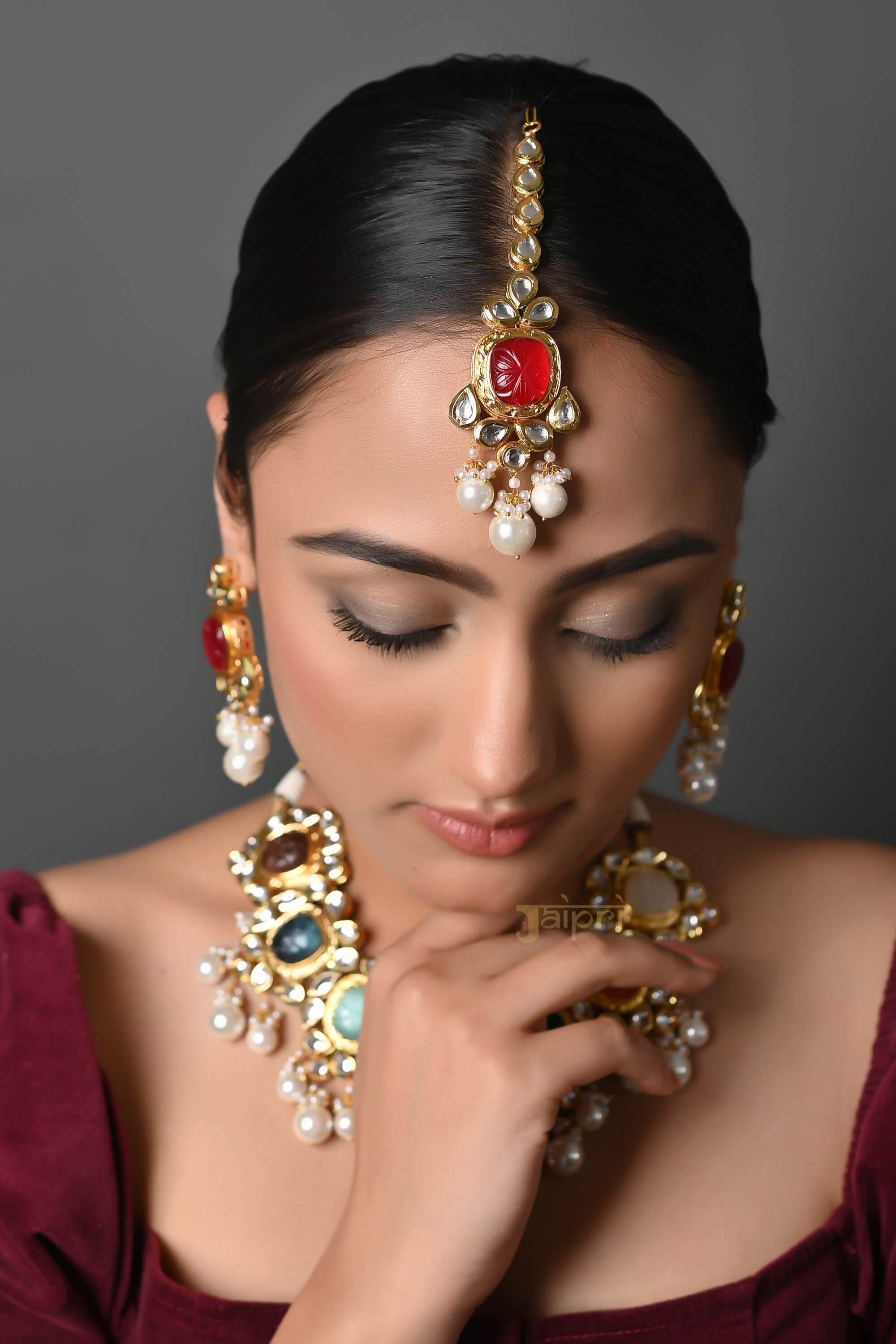 Navratan Stone Kundan-Jadau Choker & Earrings With Maang Tikka