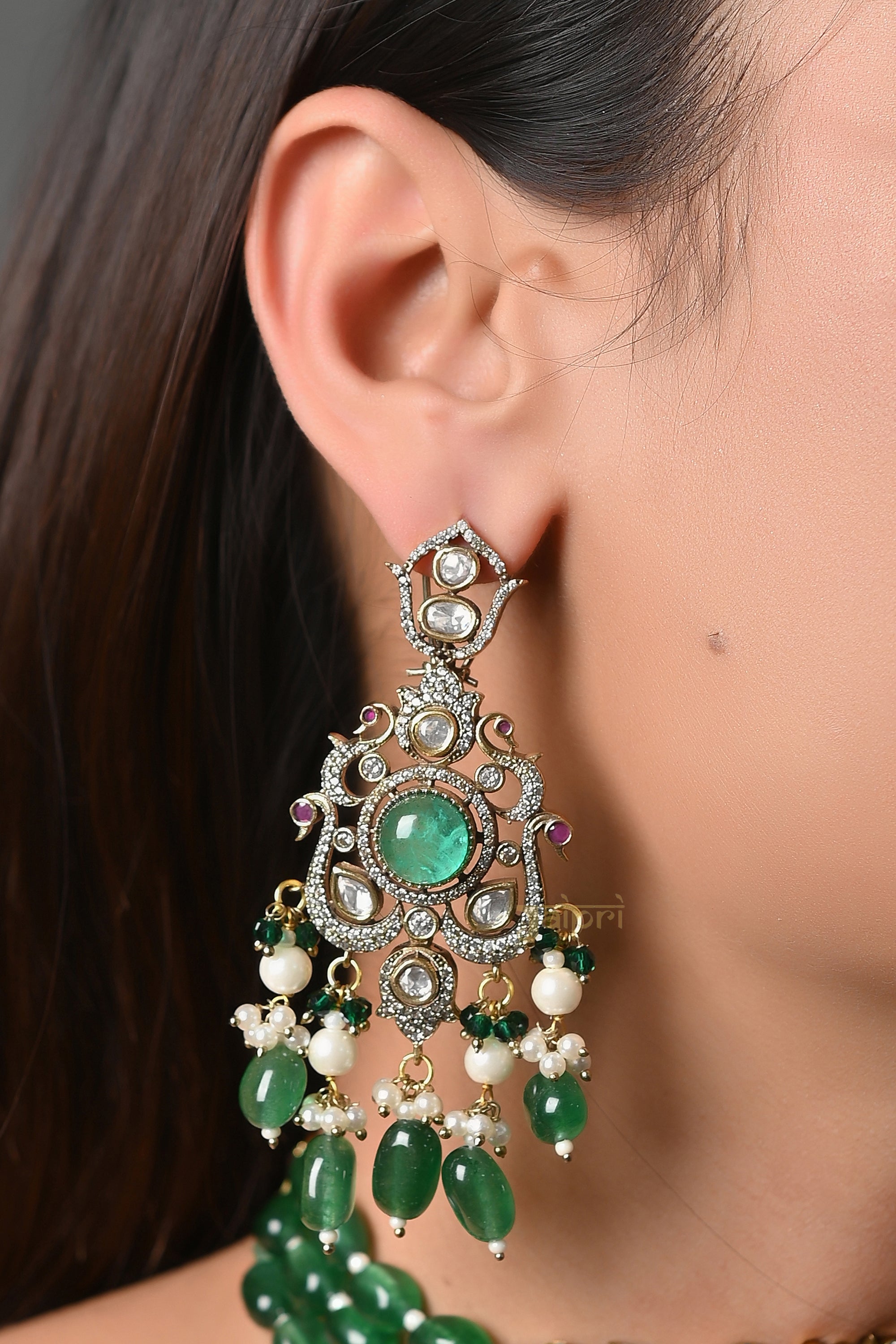 Beautiful Green & Pearl Stone Floral Necklace With Earrings