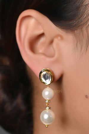 Multilayered Pearl Choker Necklace With Earrings