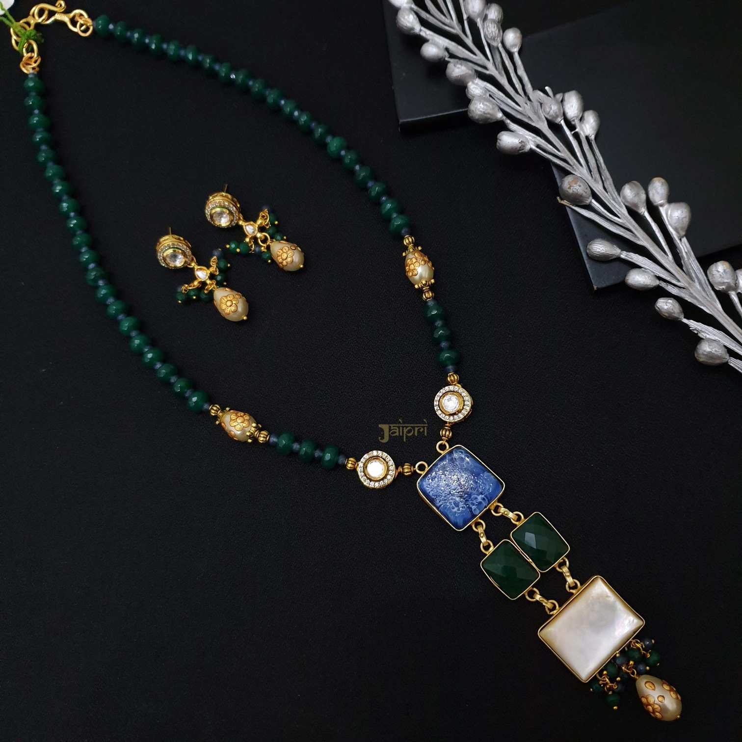 Green Beads & Stone Fusion Pendant With Earrings