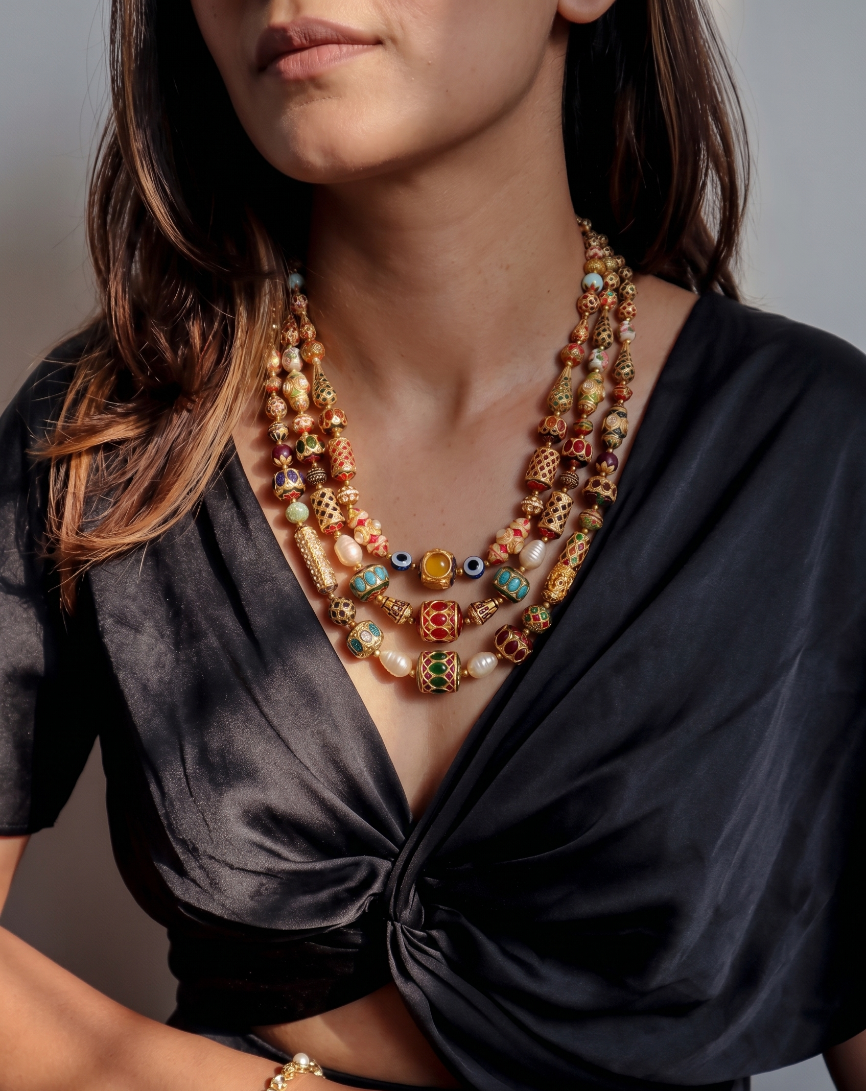 Multilayered Jadau Beads Necklace With Earrings