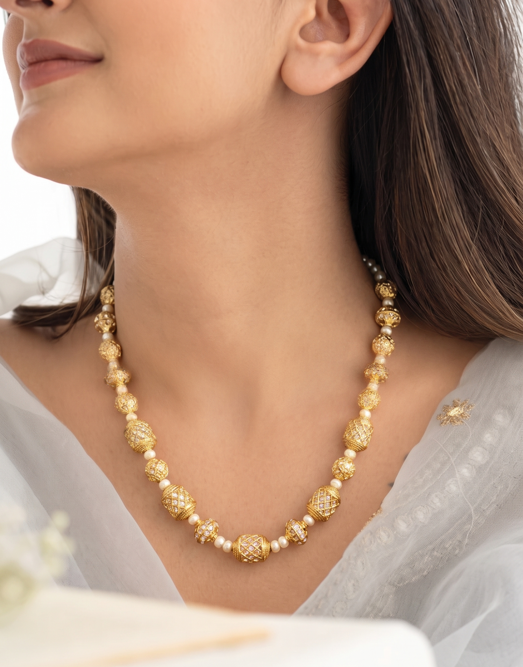 White Stone Jadau Beaded Necklace