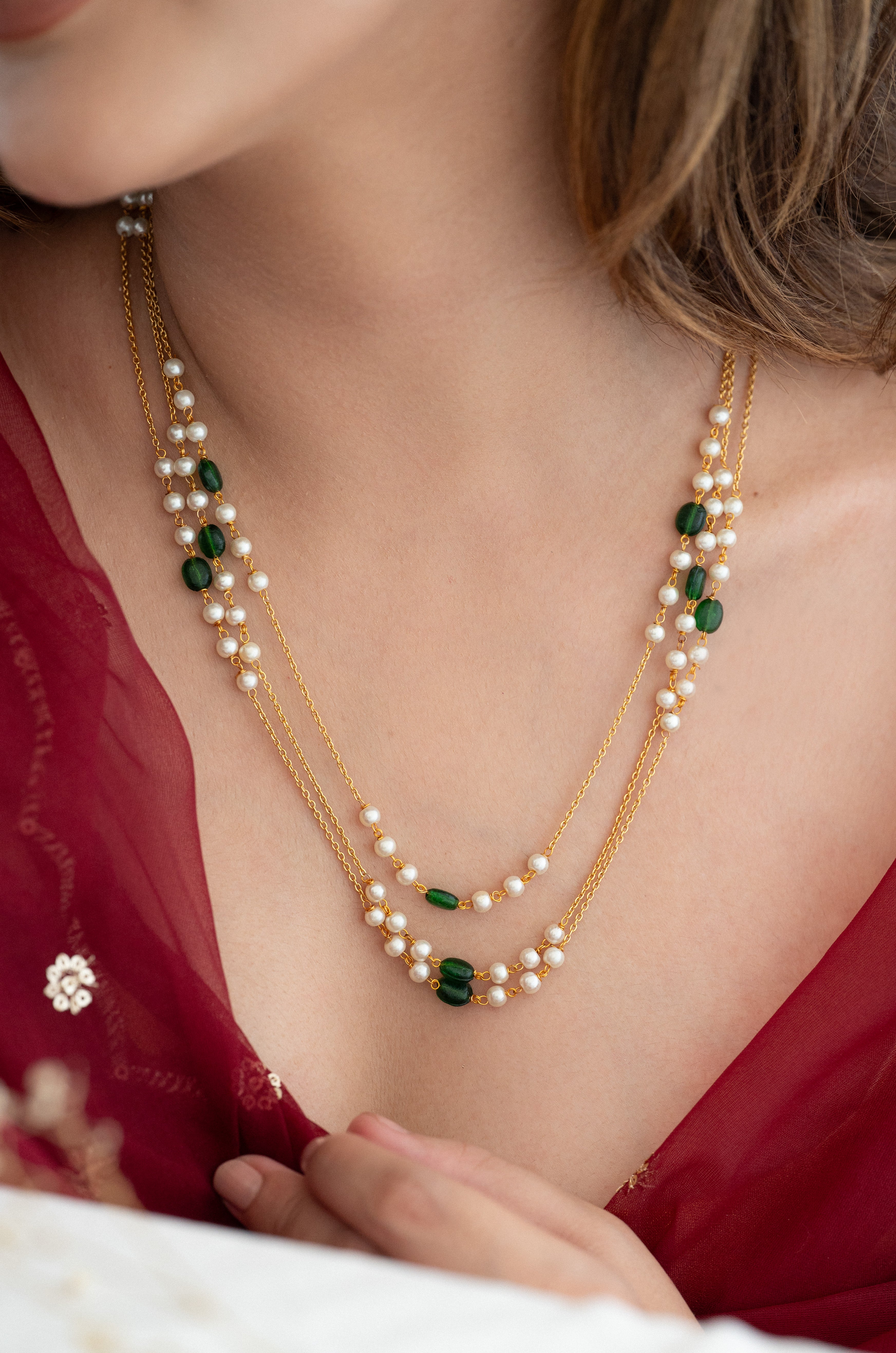 Delicate Pearl and Green Beaded Chain Necklace Set