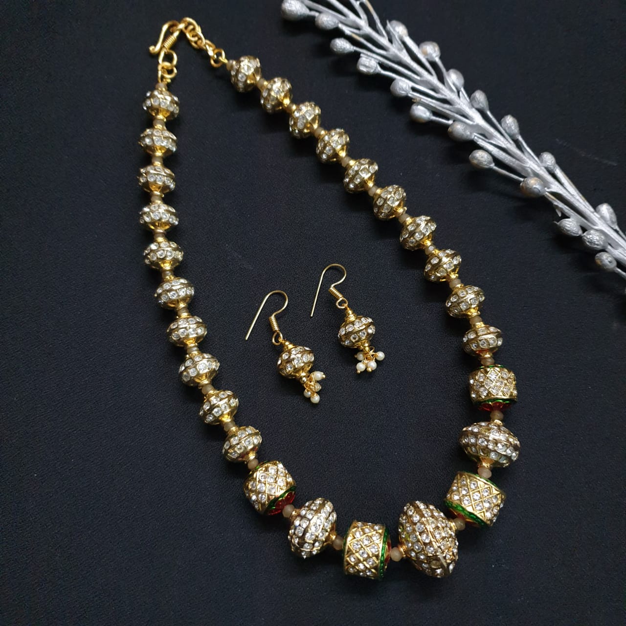 White Stone Jadau Necklace With Earrings