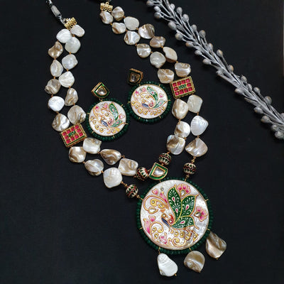 Mother of Pearl Shell Tanjore Work Pendant Set