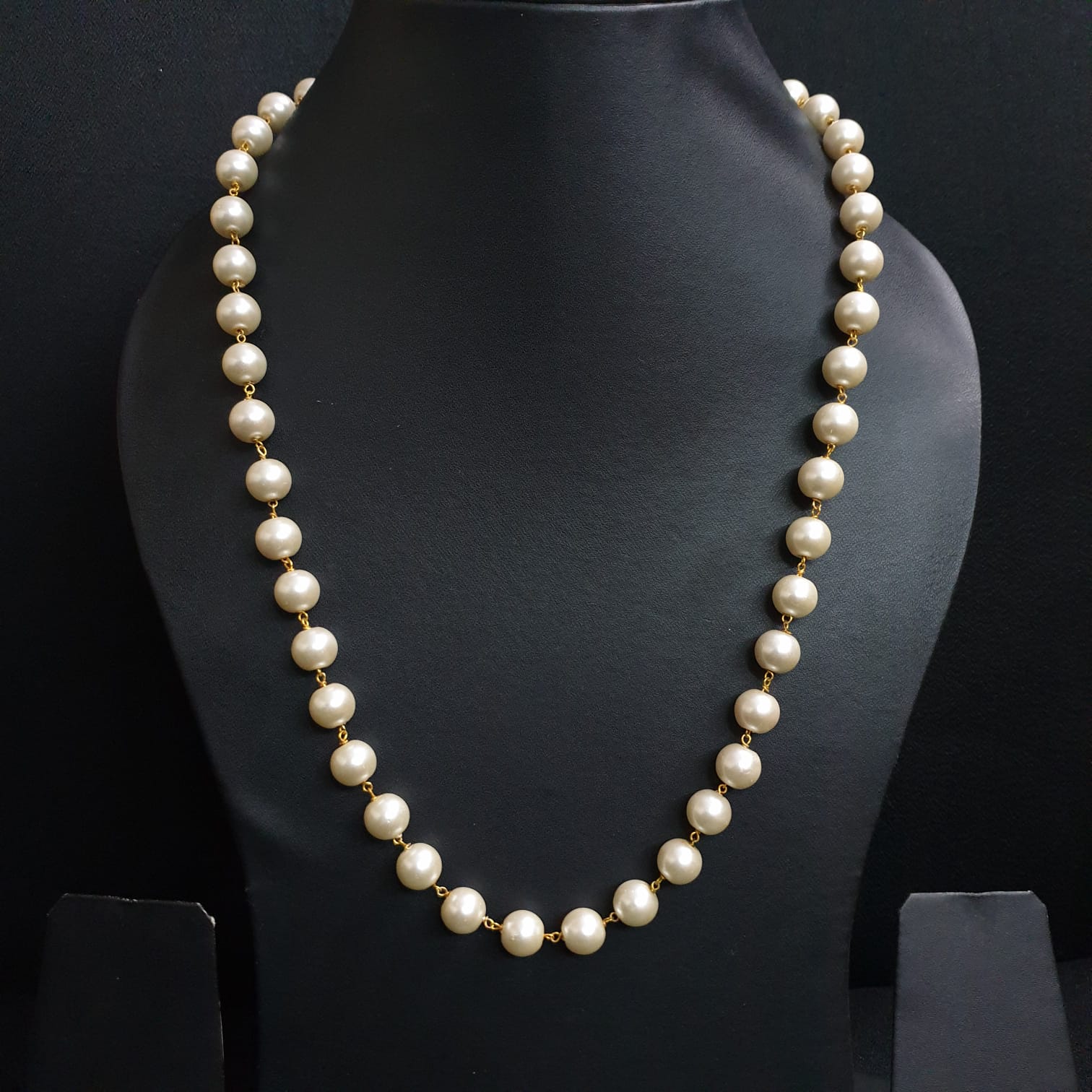 Single Layered Shell Pearl Beaded Necklace
