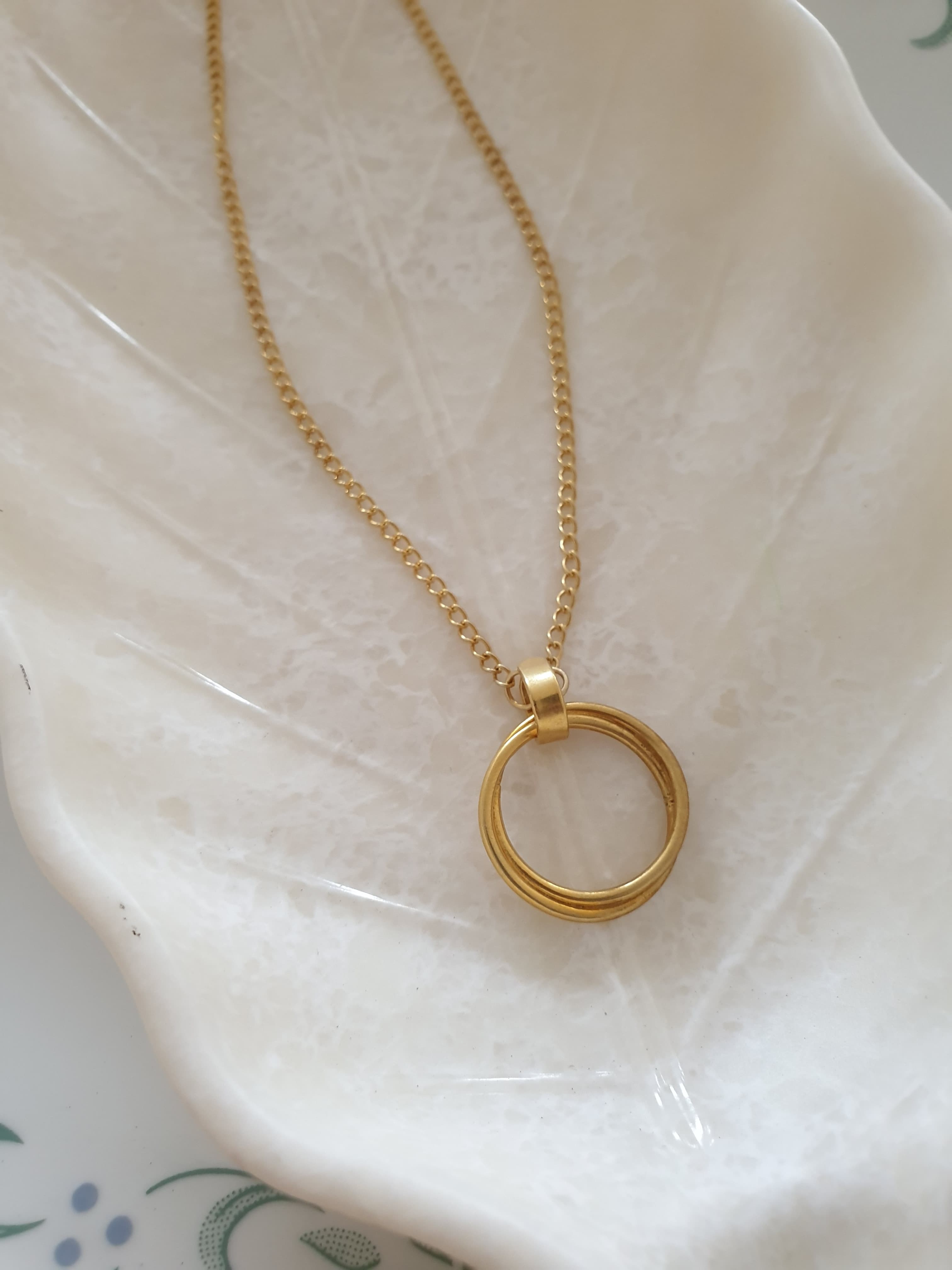 Gold Two Linked Circle Delicate Necklace