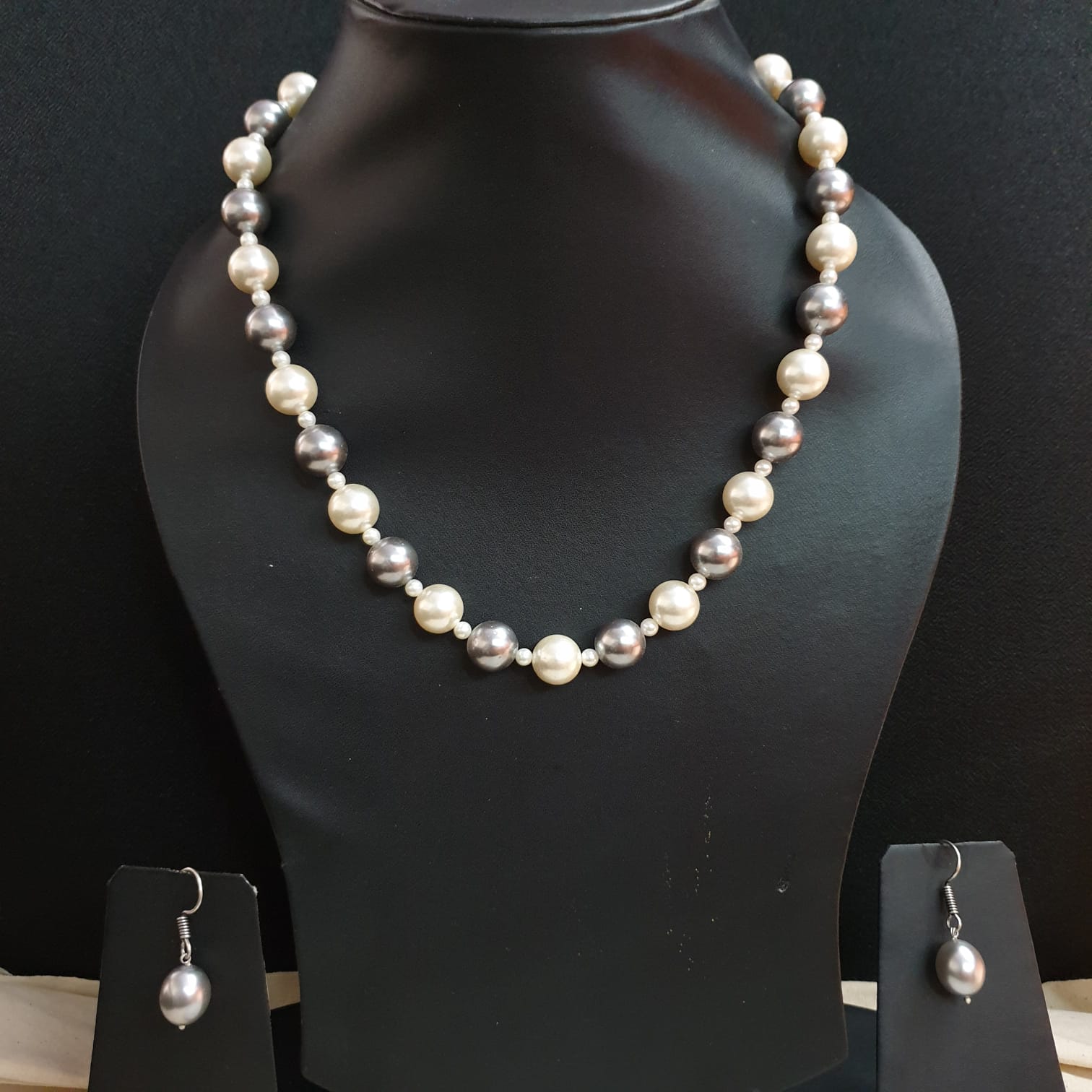 Off White and Grey Round Pearl Necklace