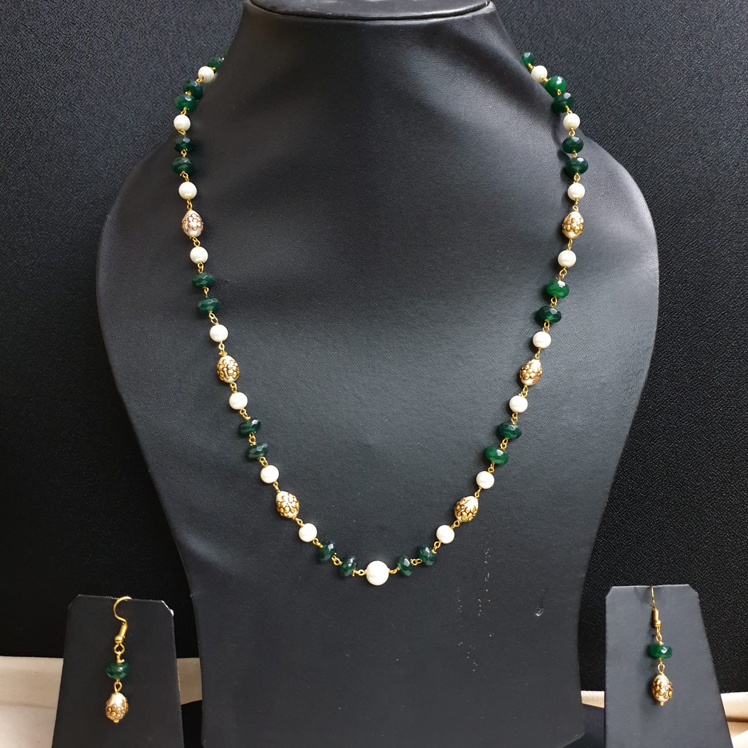 Green Stone Delicate Bead Necklace