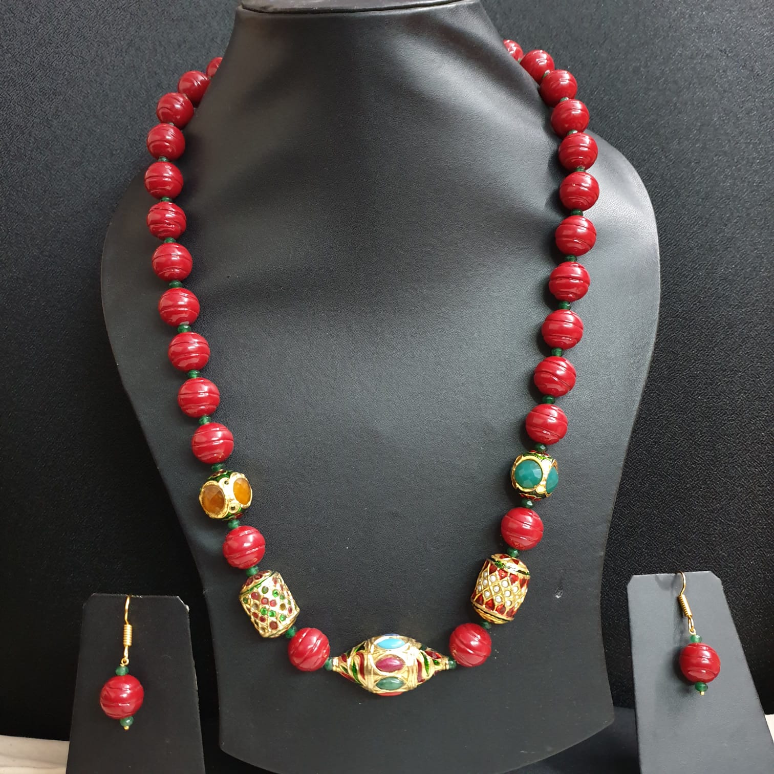 Red Shell Pearl Jadau Beaded Necklace