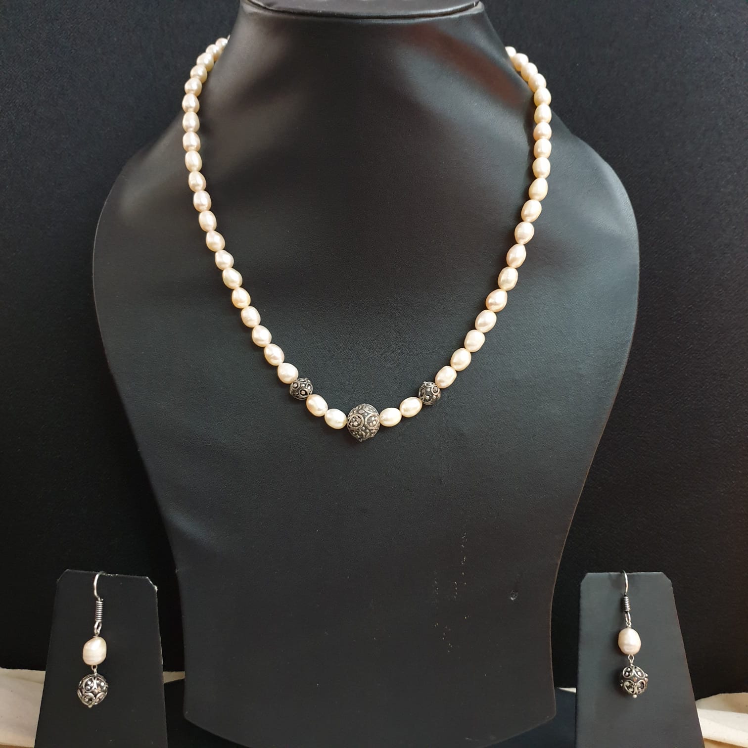 Antique Bead Baroque Pearl Necklace