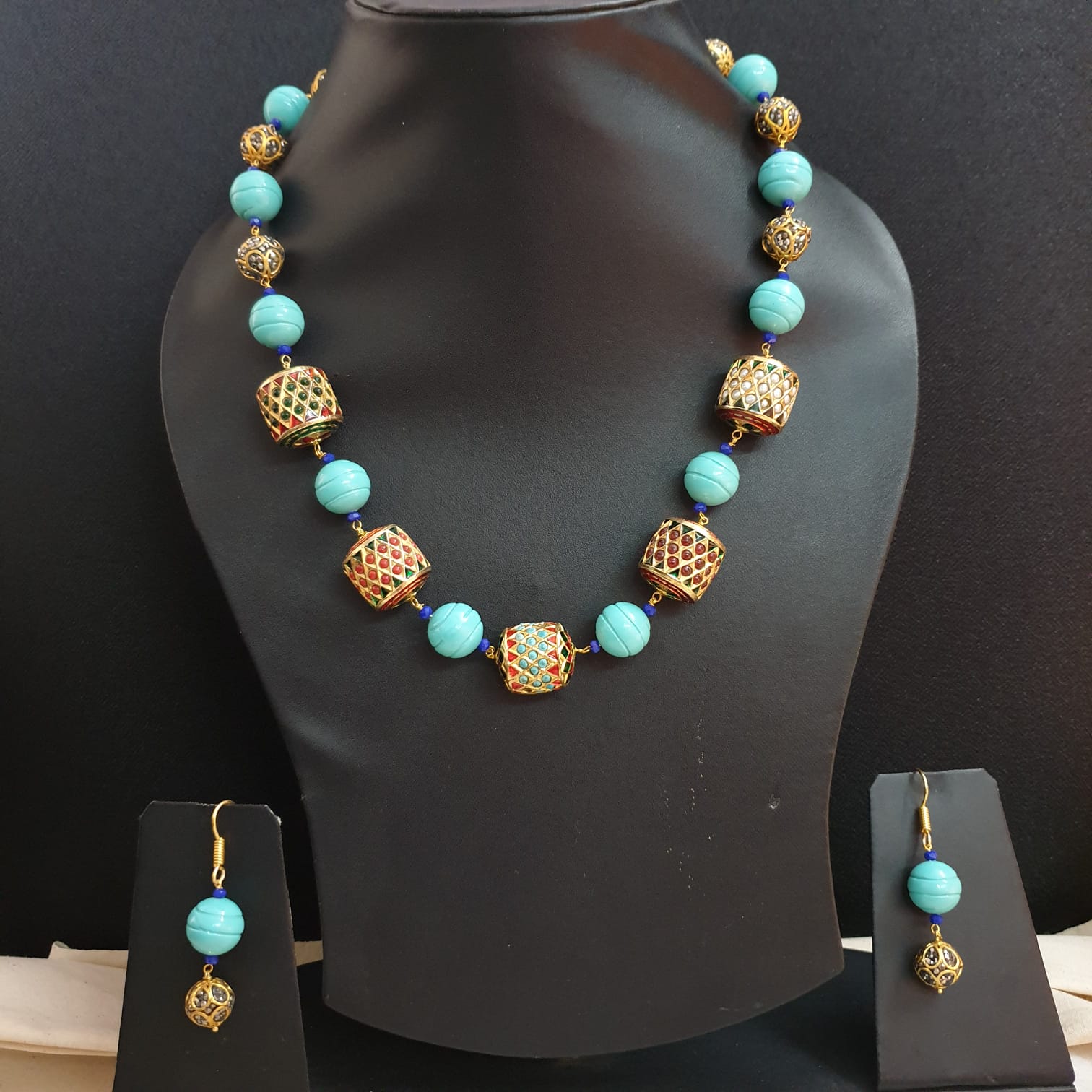 Turquoise Beaded Jadau Necklace With Earrings