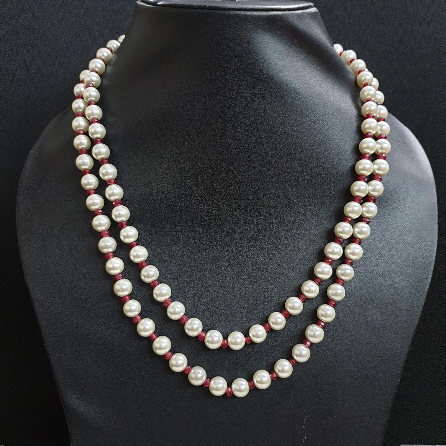 Pearl Red Beaded Necklace