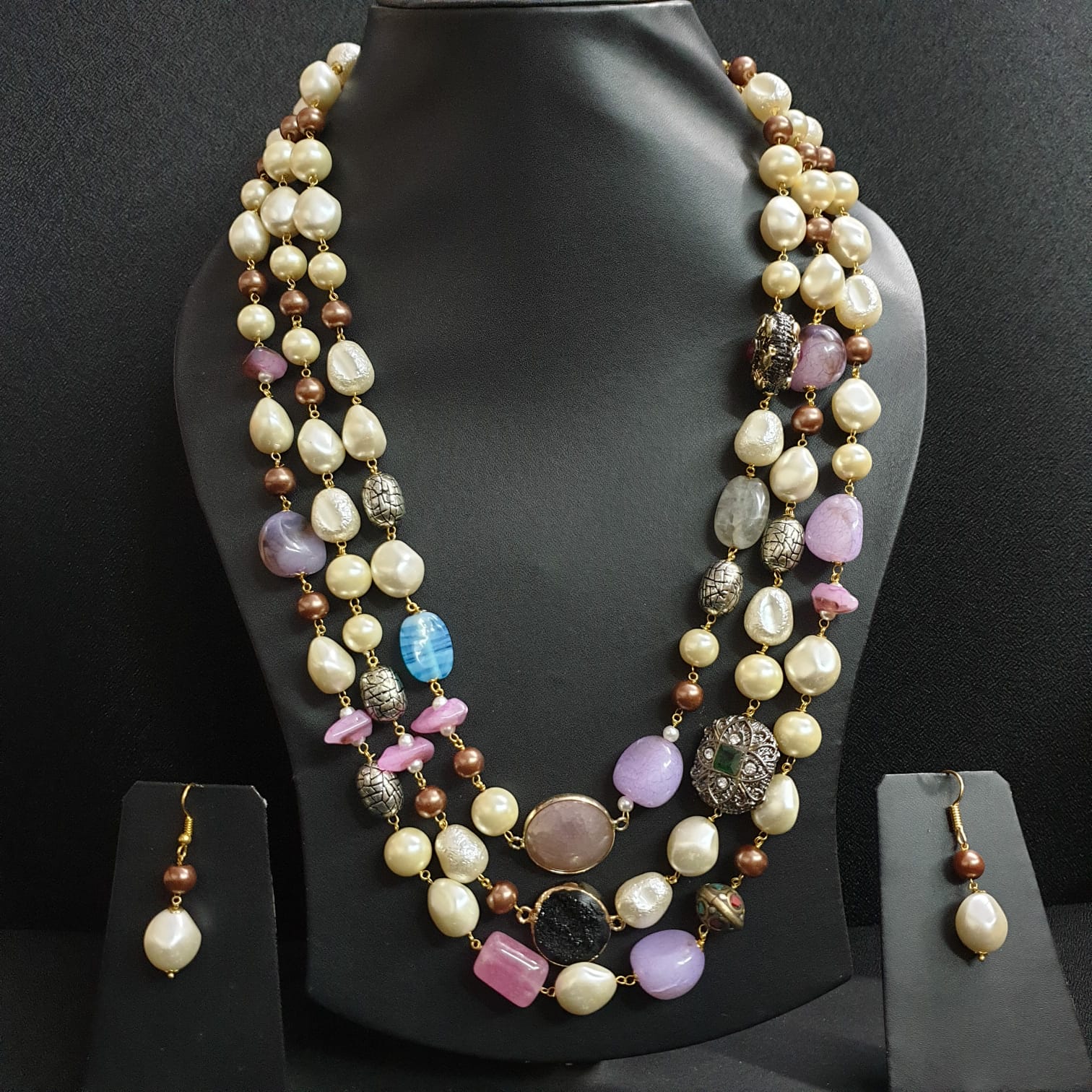 Contemporary Fancy Beaded Necklace With Earrings