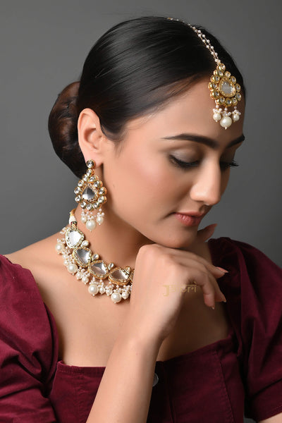 Pearl Beads Stone Kundan-Jadau Choker & Maang Tikka With Earrings