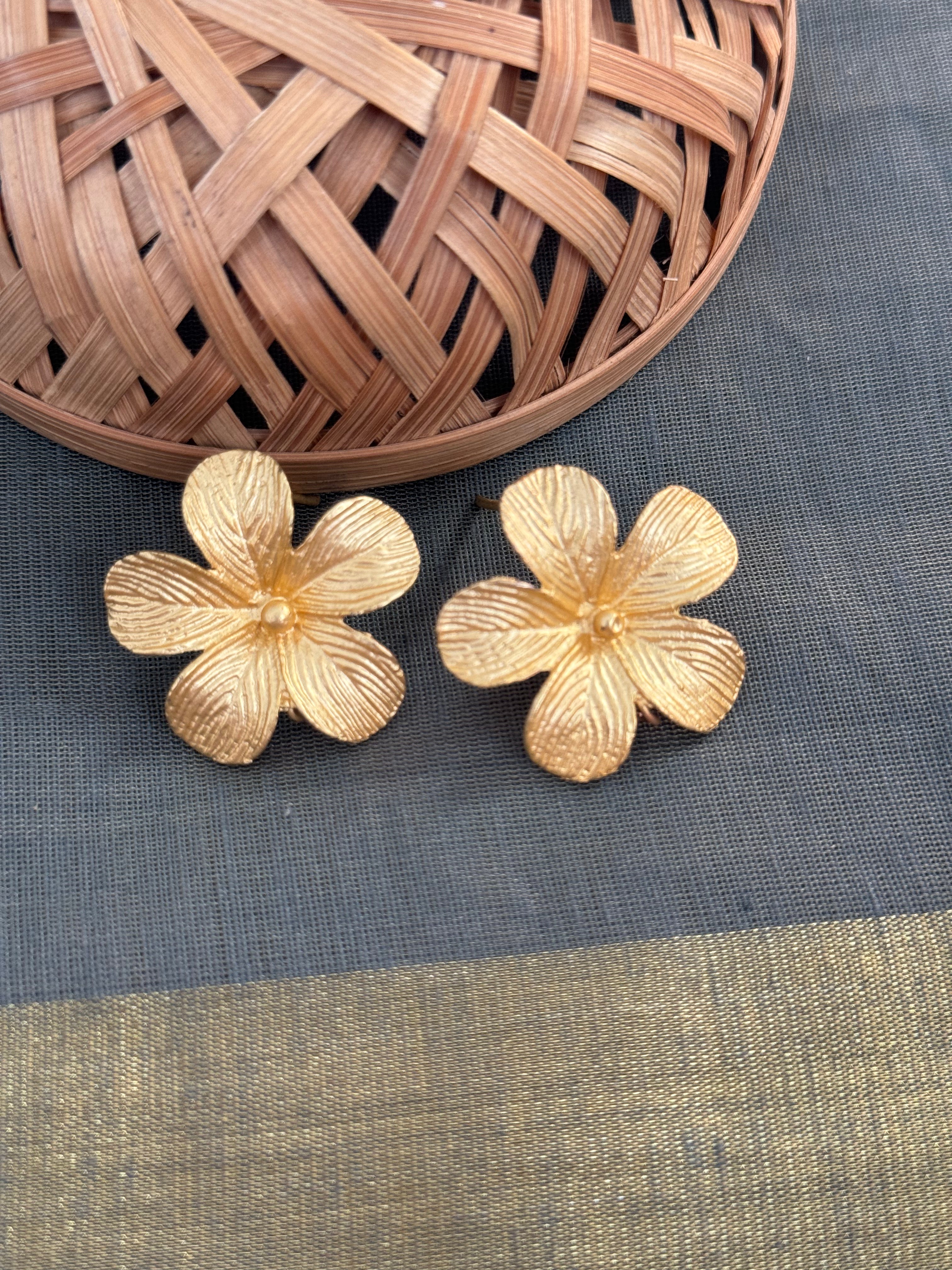 Flower Gold Matte Stud Earrings