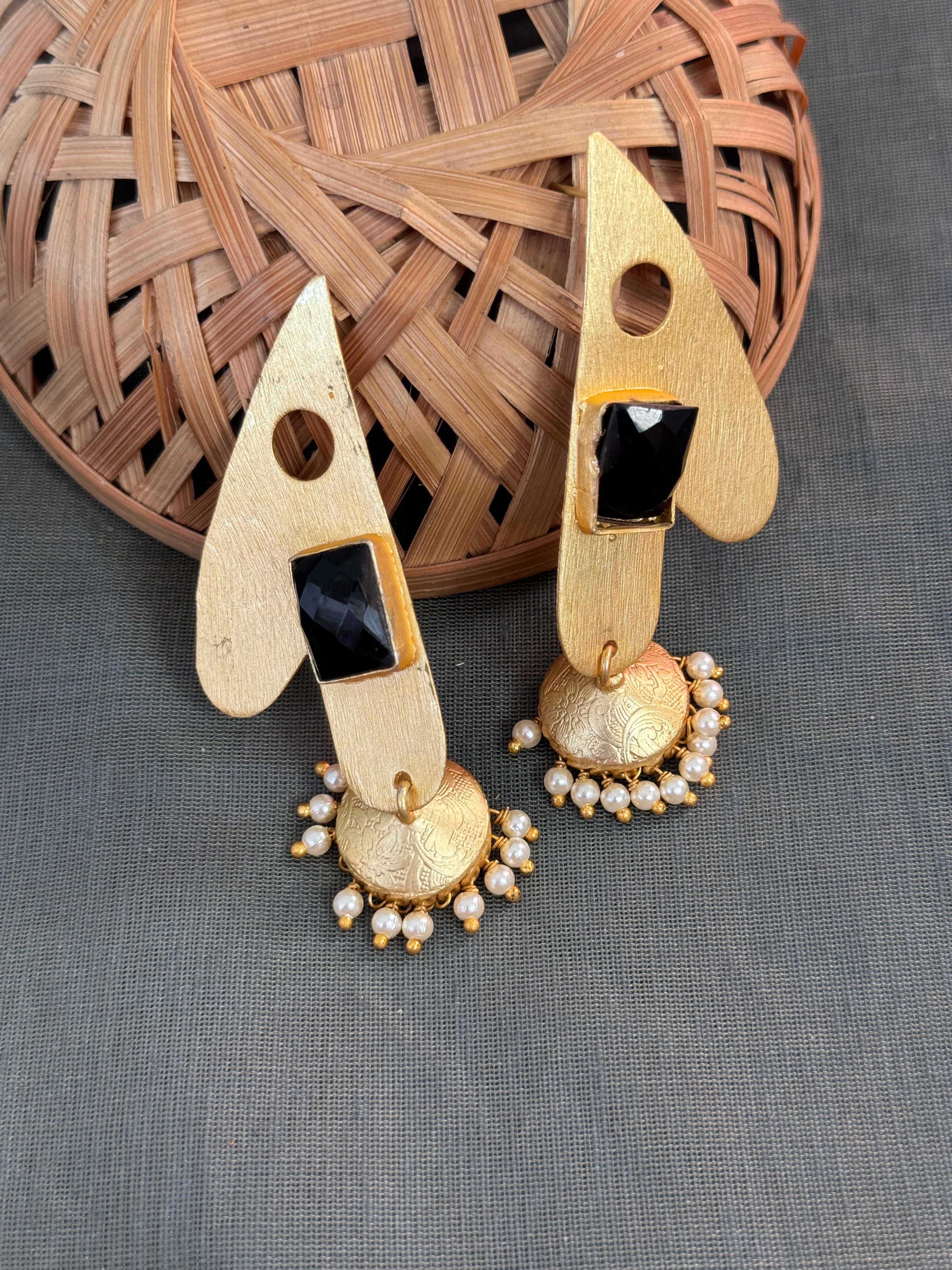 Black Stone Jhumki Gold Matte Earrings