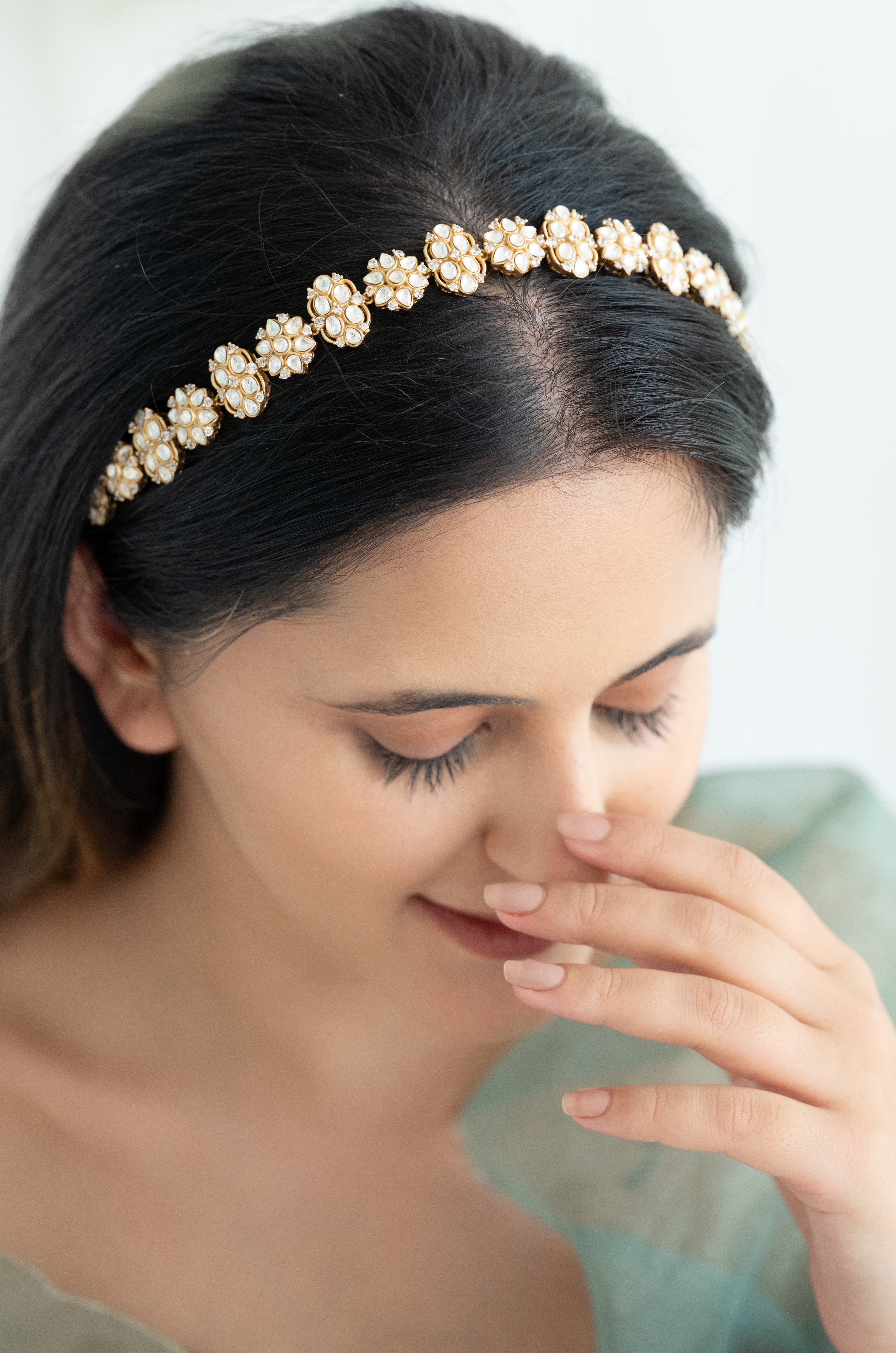 Elegant Kundan Floral Pearl Hairband