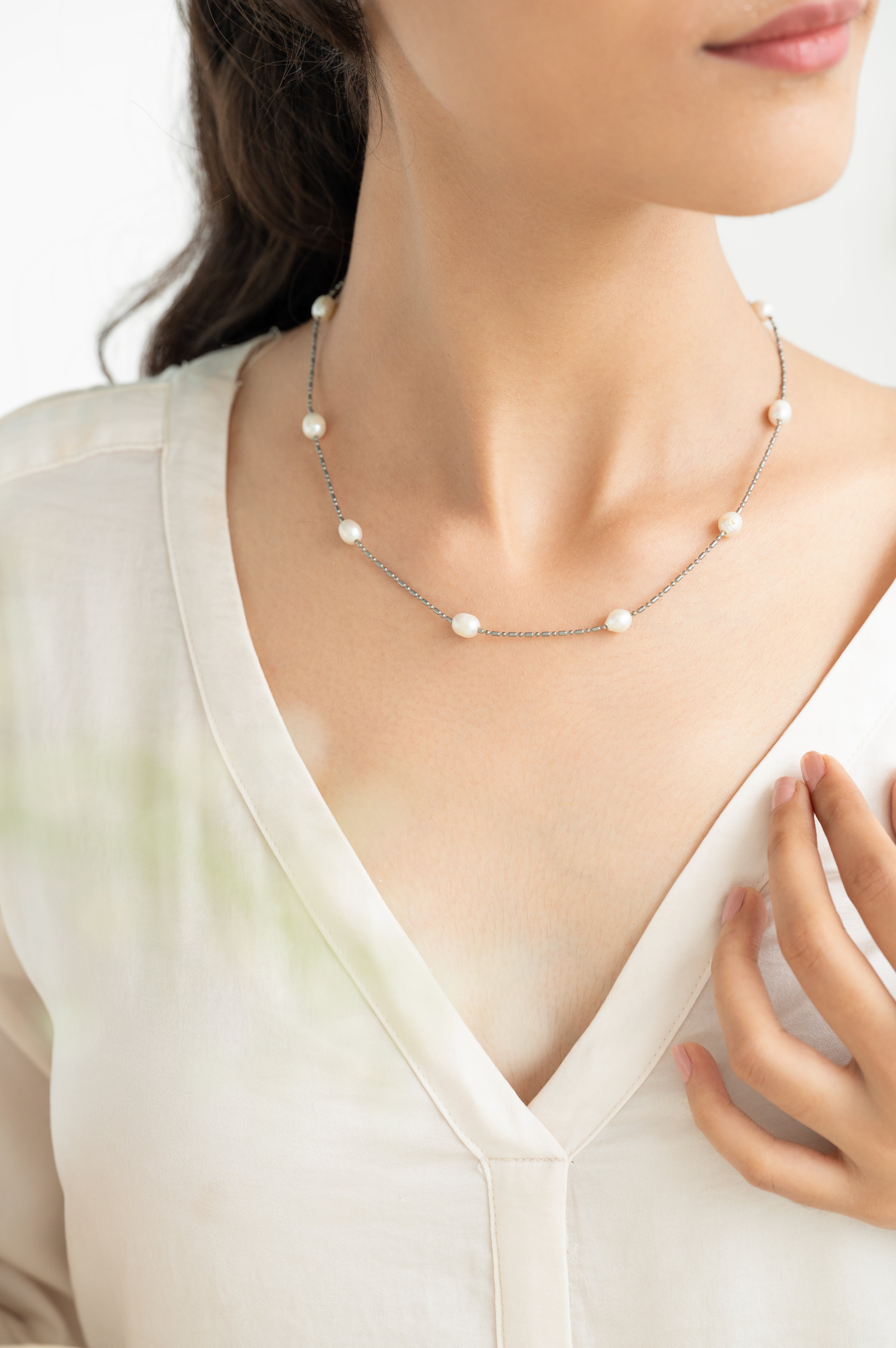 Elegant Silver Chain Necklace with Freshwater Pearls