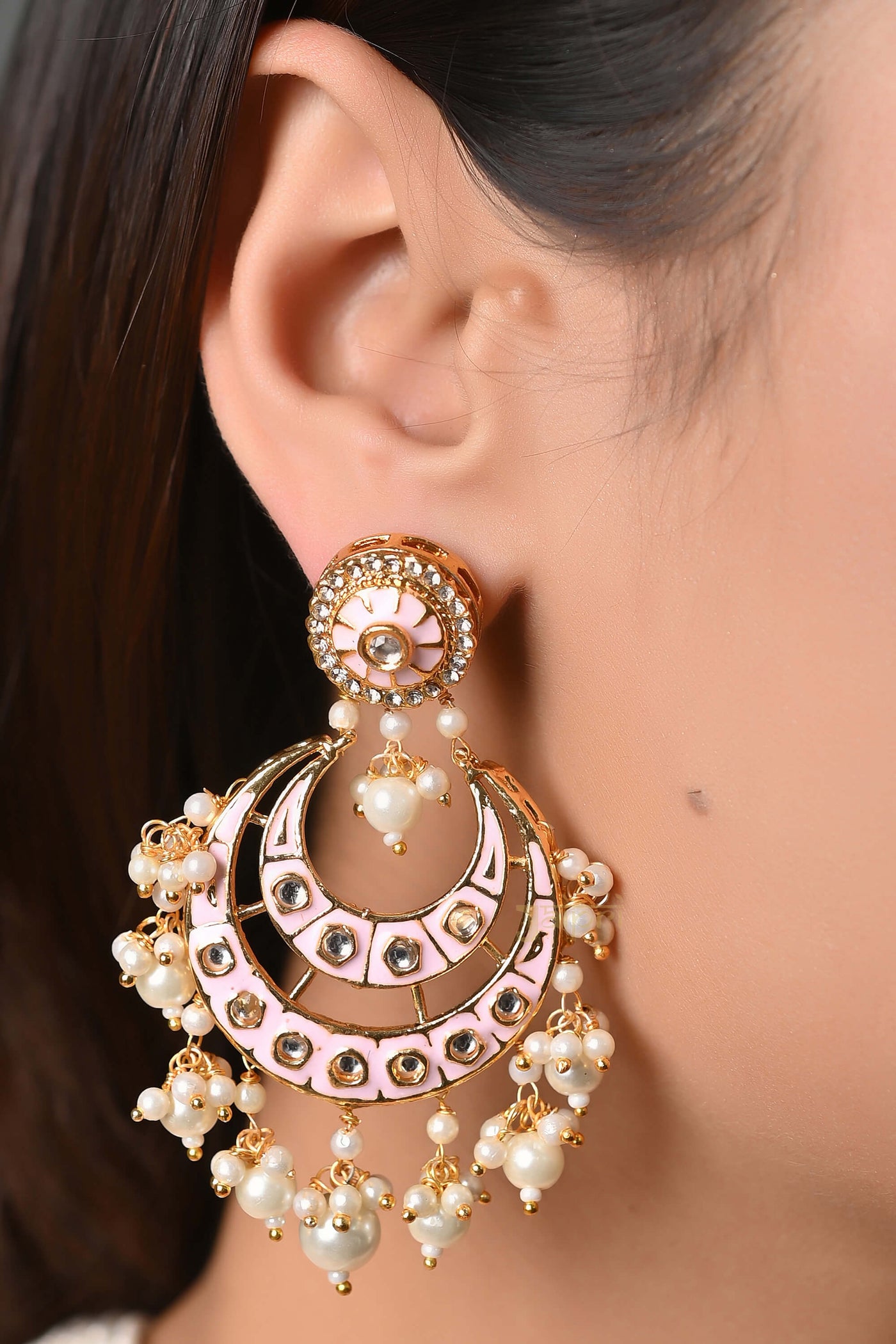 Floral Design & Pearl Beads Stone Meenakari Pendant With Earrings