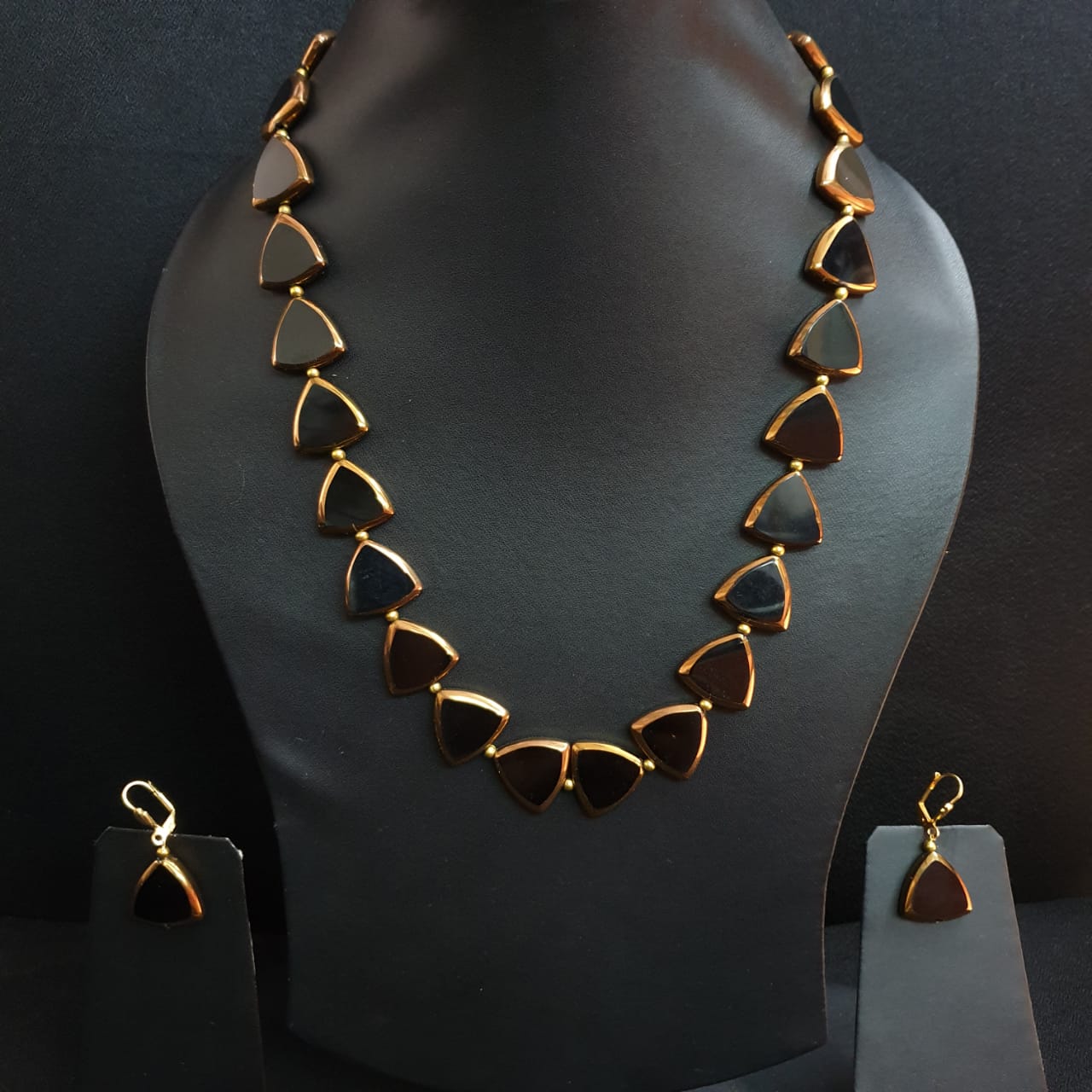Black Color Triangle Shape Necklace With Earrings