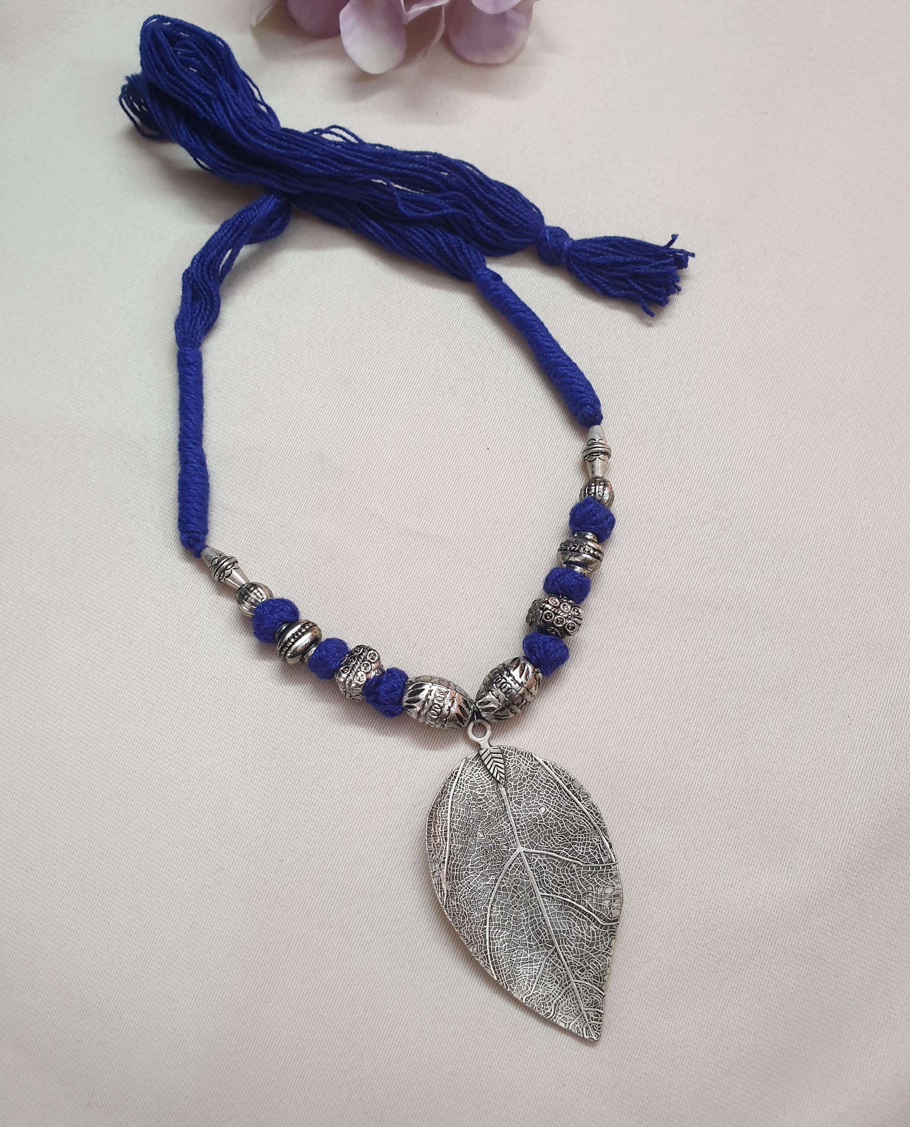 Oxidised Silver Leaf Blue Thread Necklace Set