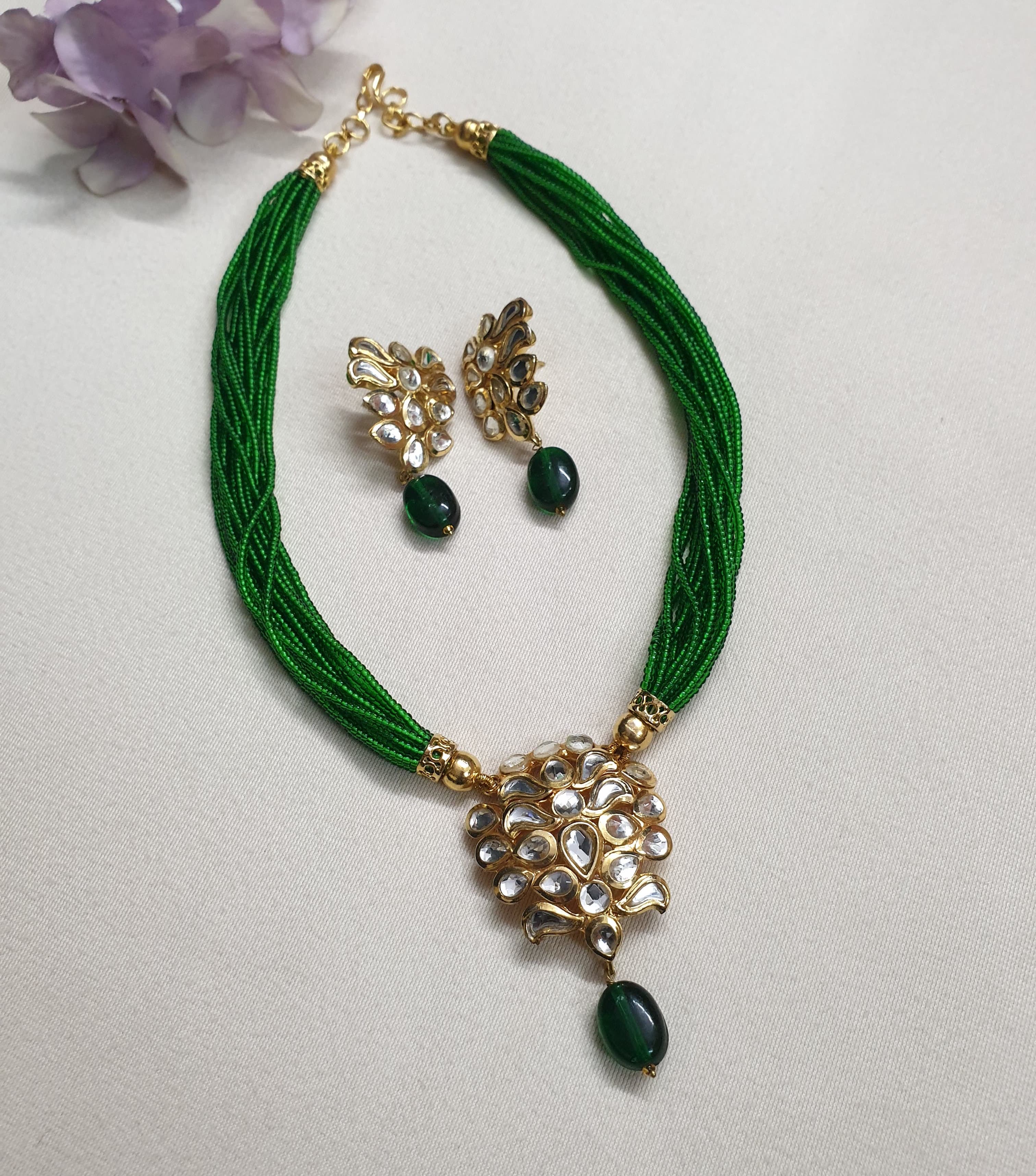 Green Seed Bead Kundan Pendant Set With Earrings