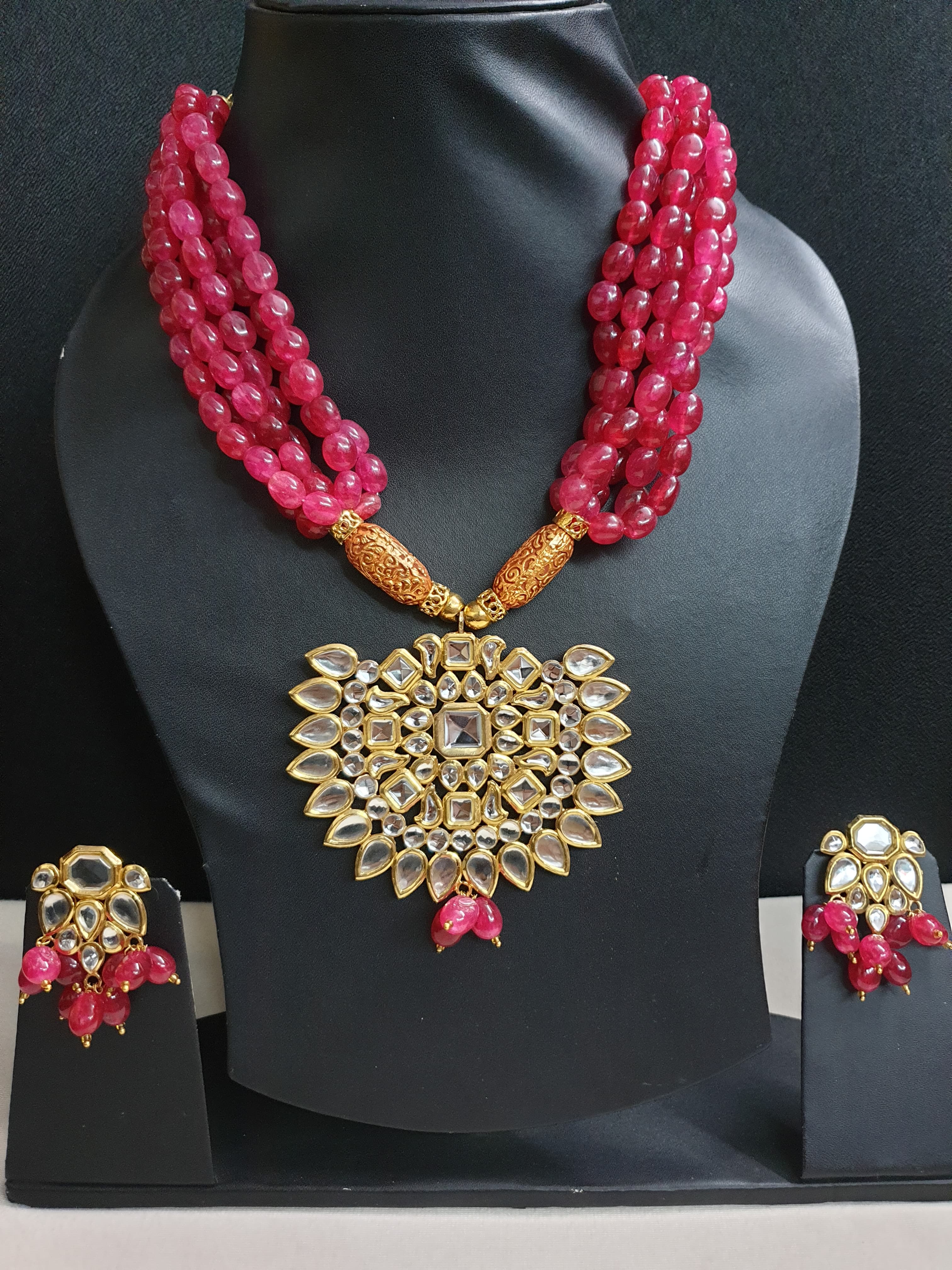 22k Gold Plated Unique Kundan Pendant Set