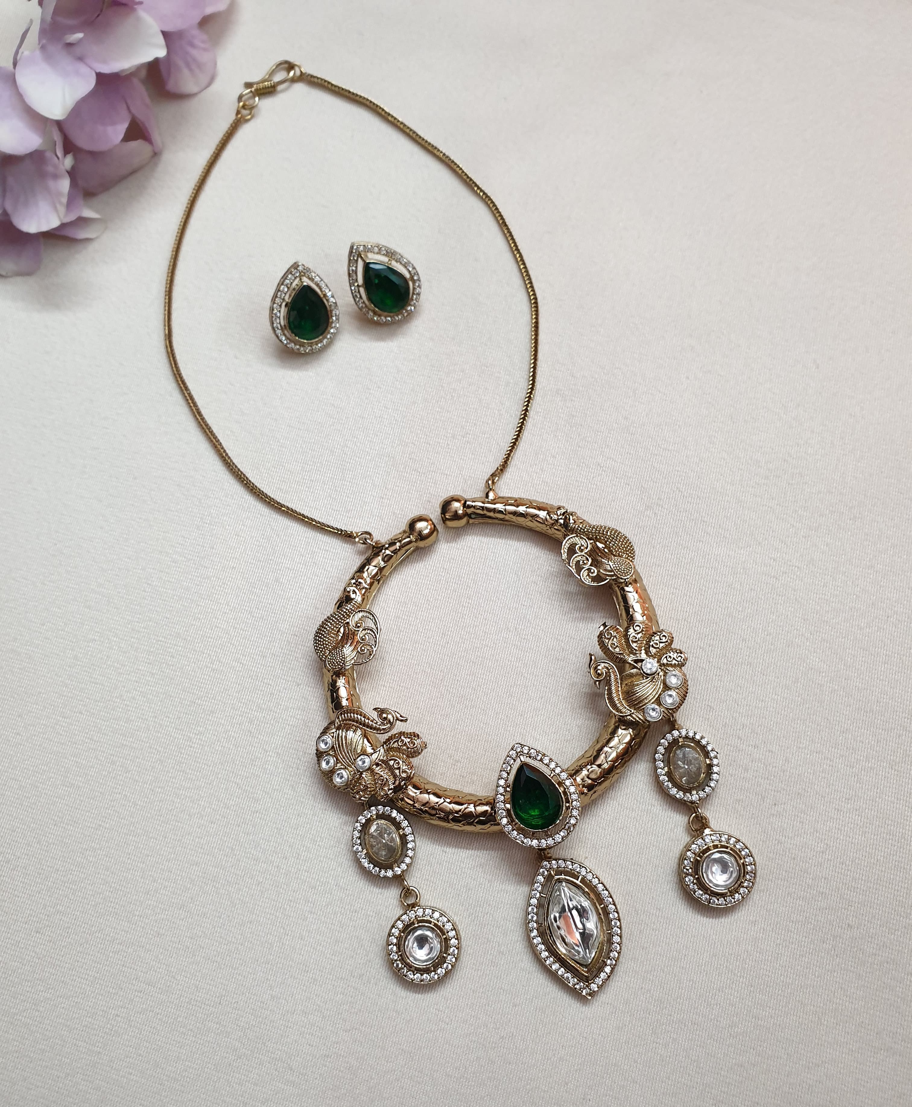 Gold Tone Kundan Fusion Green Stone Pendant Set