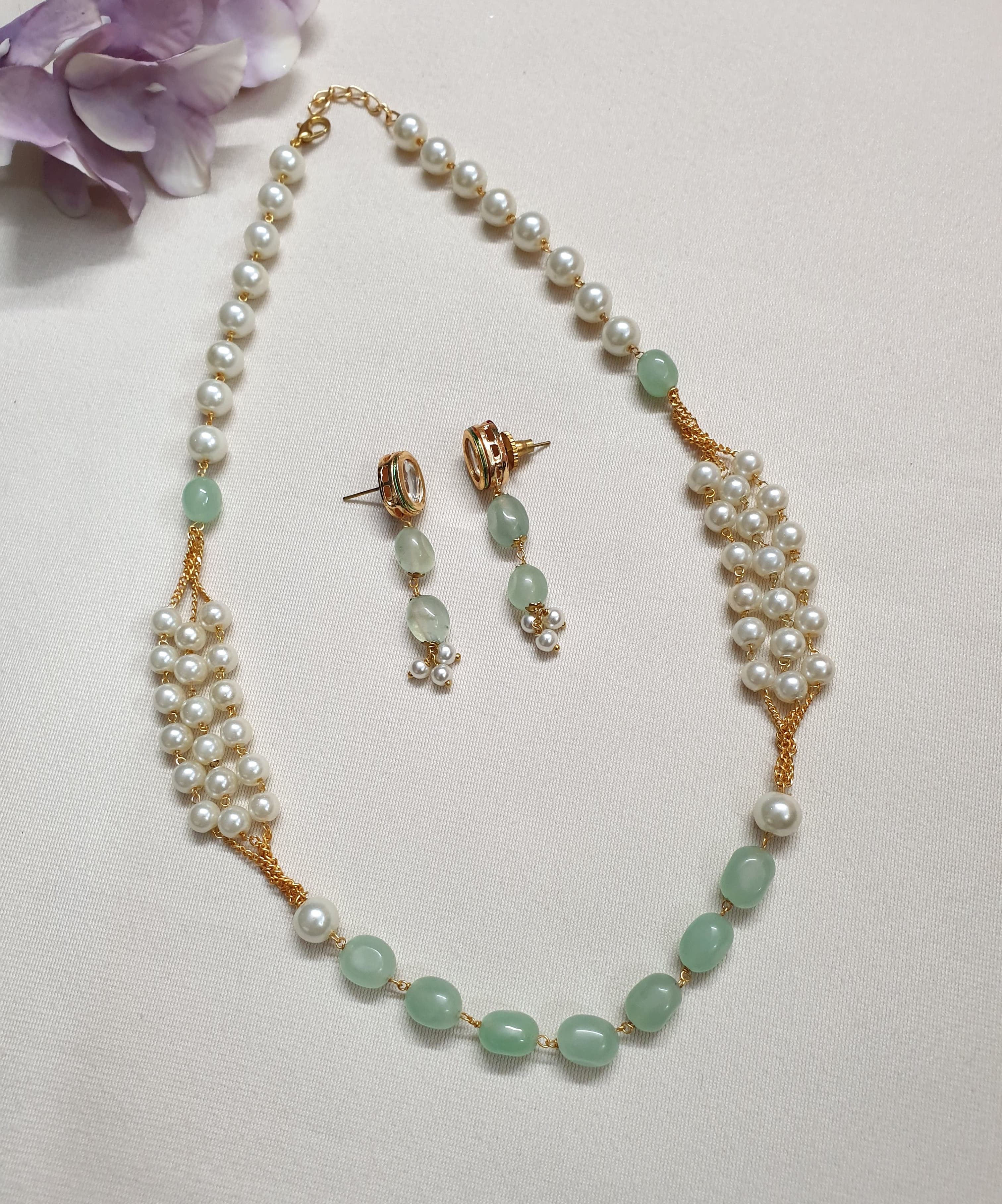 Green and Pearl Beaded Chain Necklace