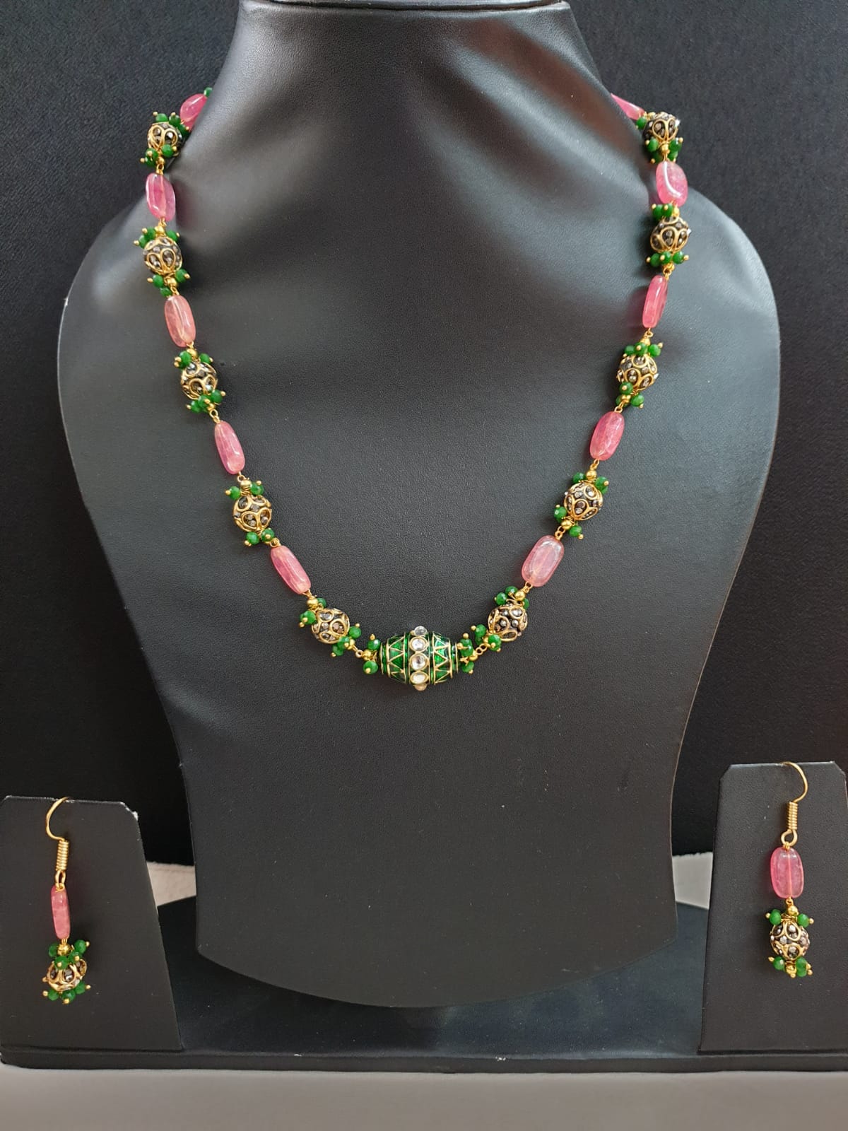 Green Meenakari Pink Stone Single Layer Necklace