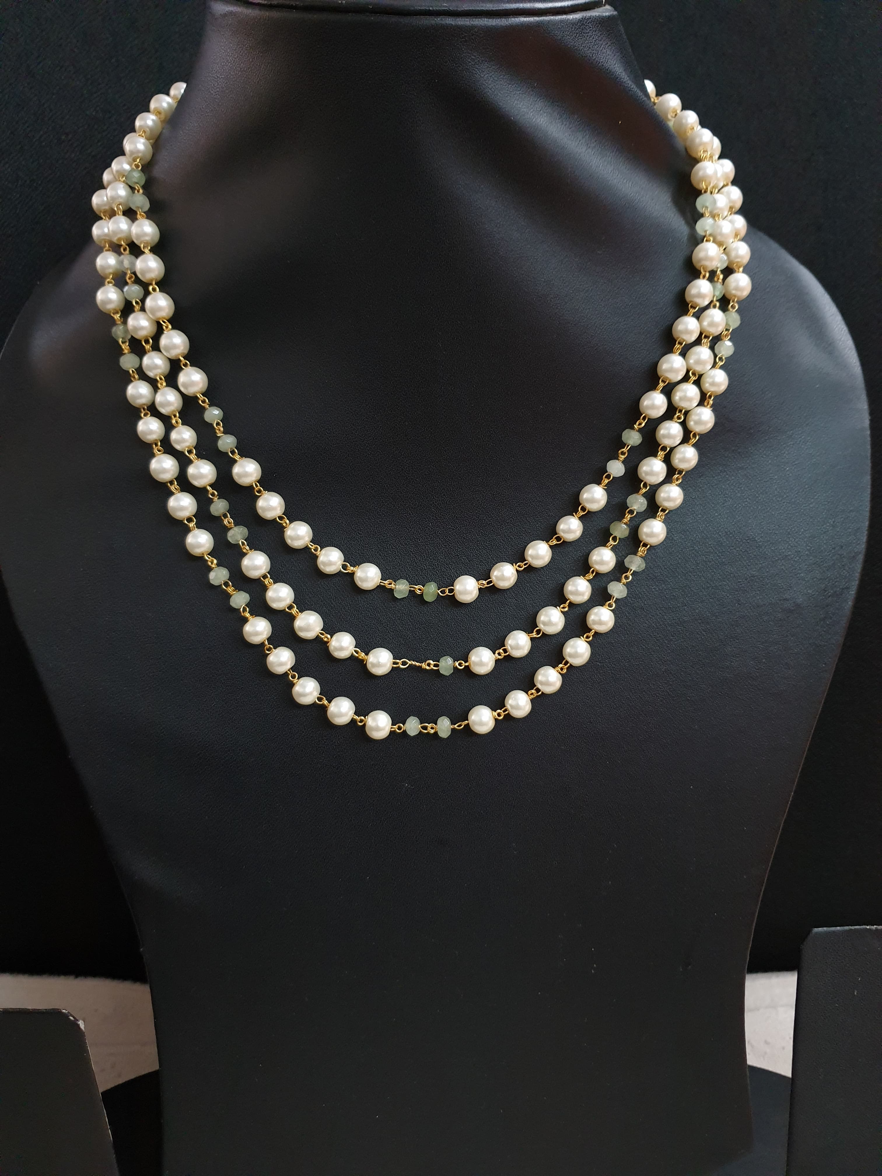 Light Green With Pearl Beads Necklace