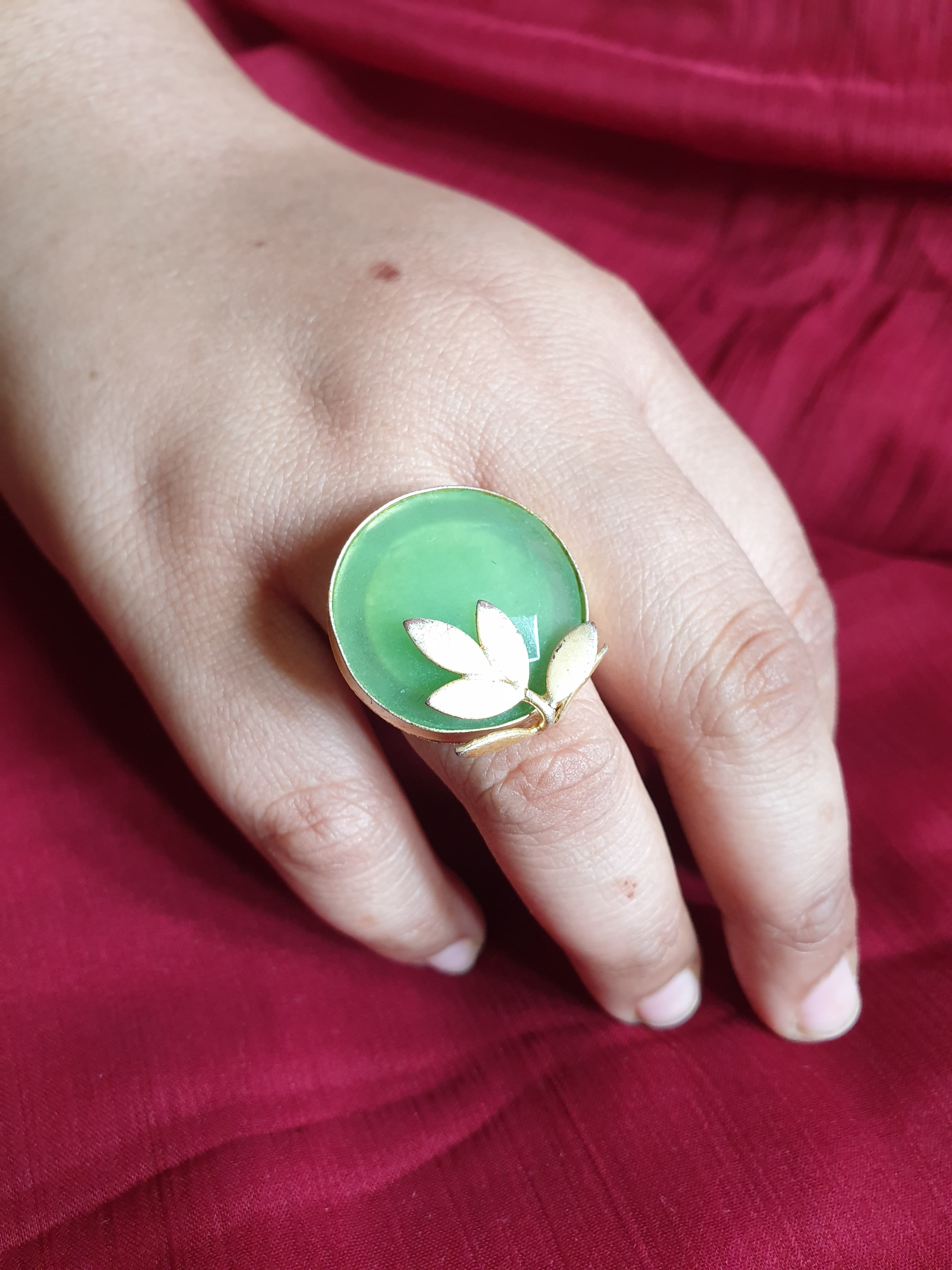 Green Stone Leaf Design Adjustable Ring