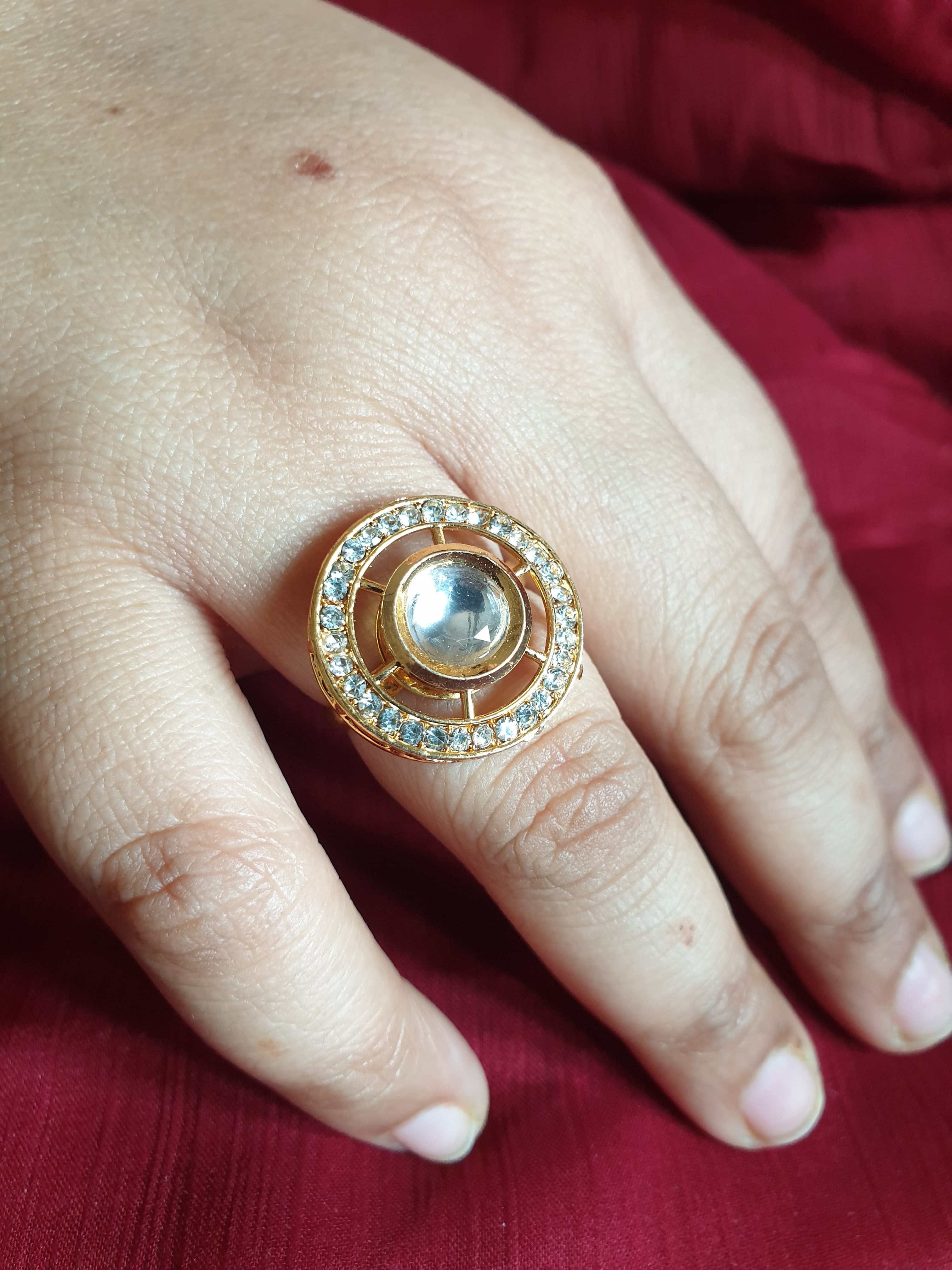 Round Kundan Gold Tone Adjustable Ring