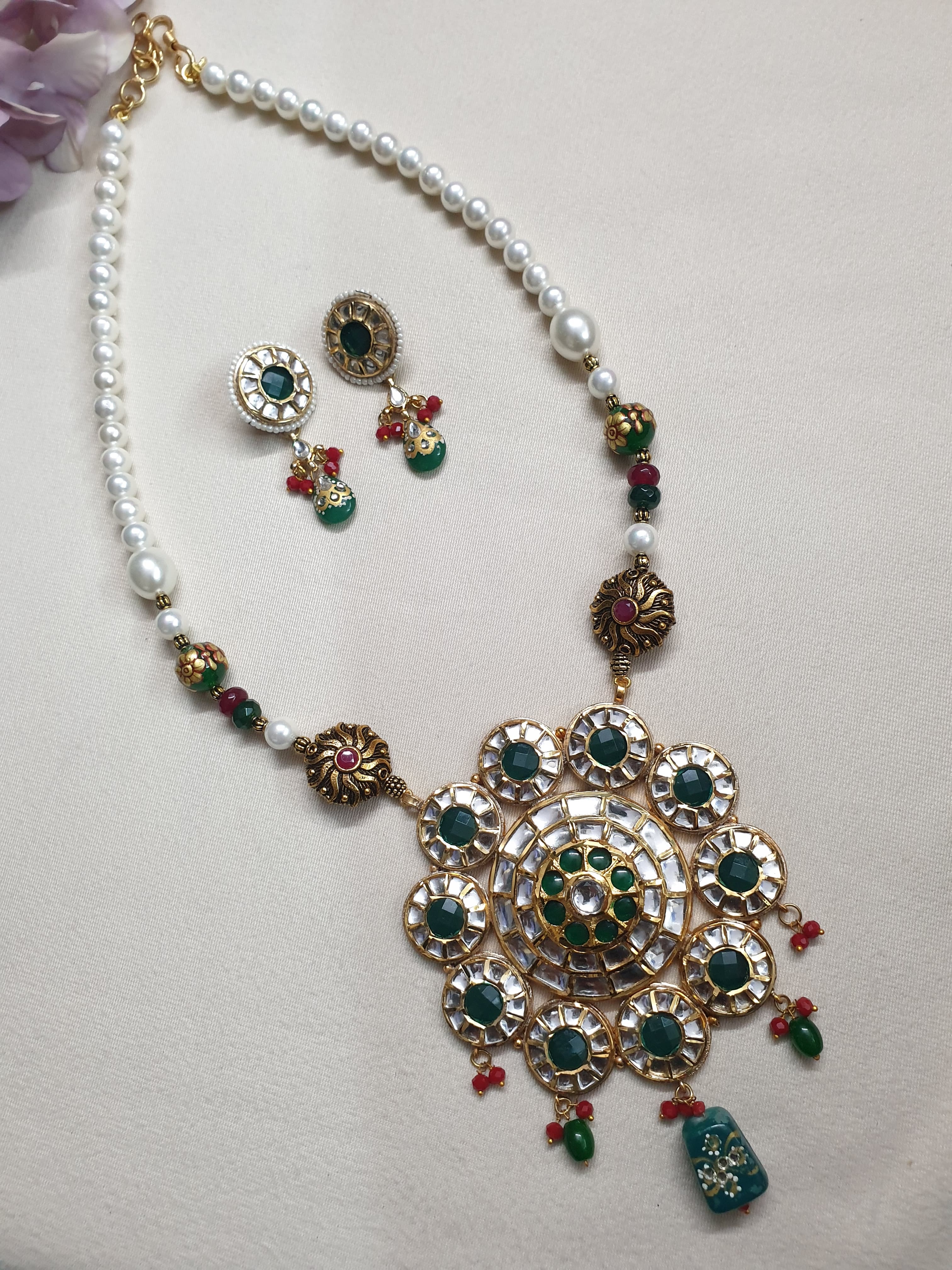 Green Stone Kundan Pearl Pendant Set With Earrings