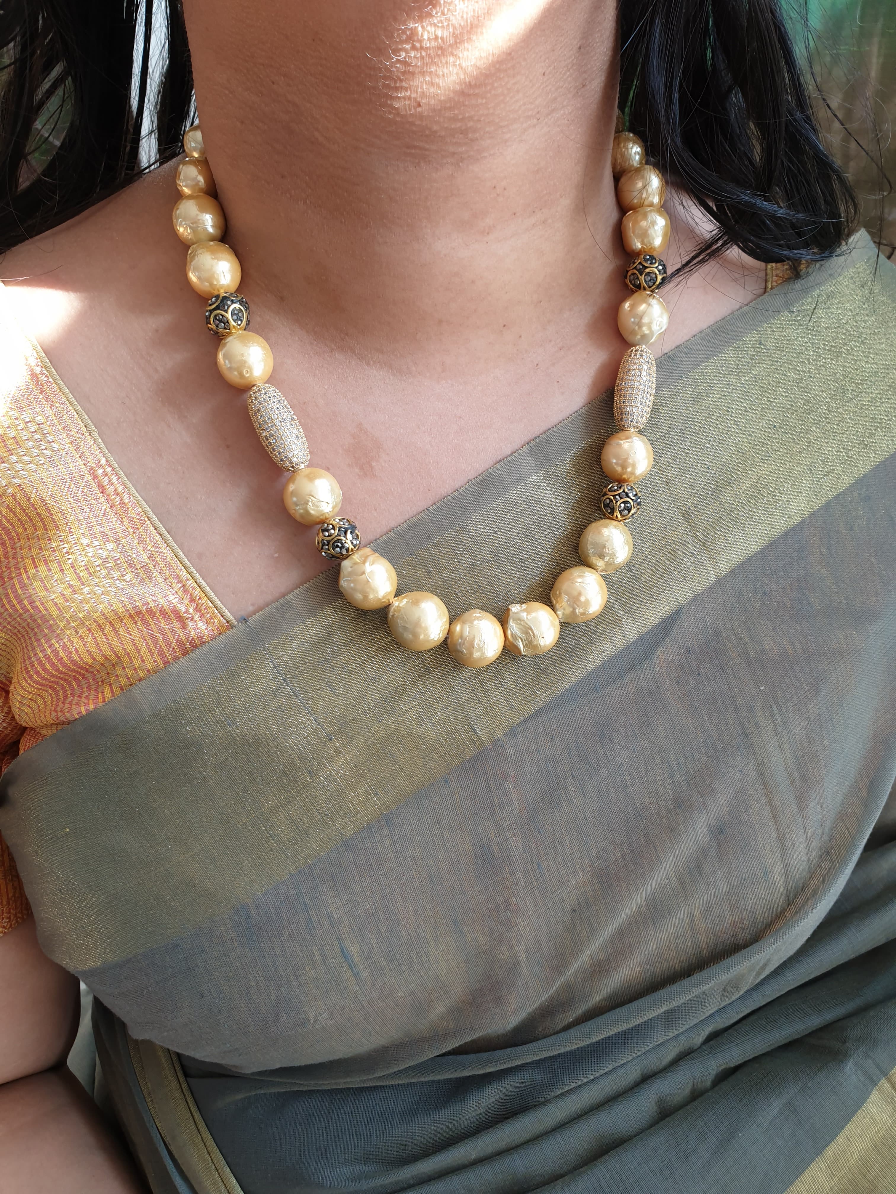 Adorable Freshwater Pearl Beads Stone Necklace