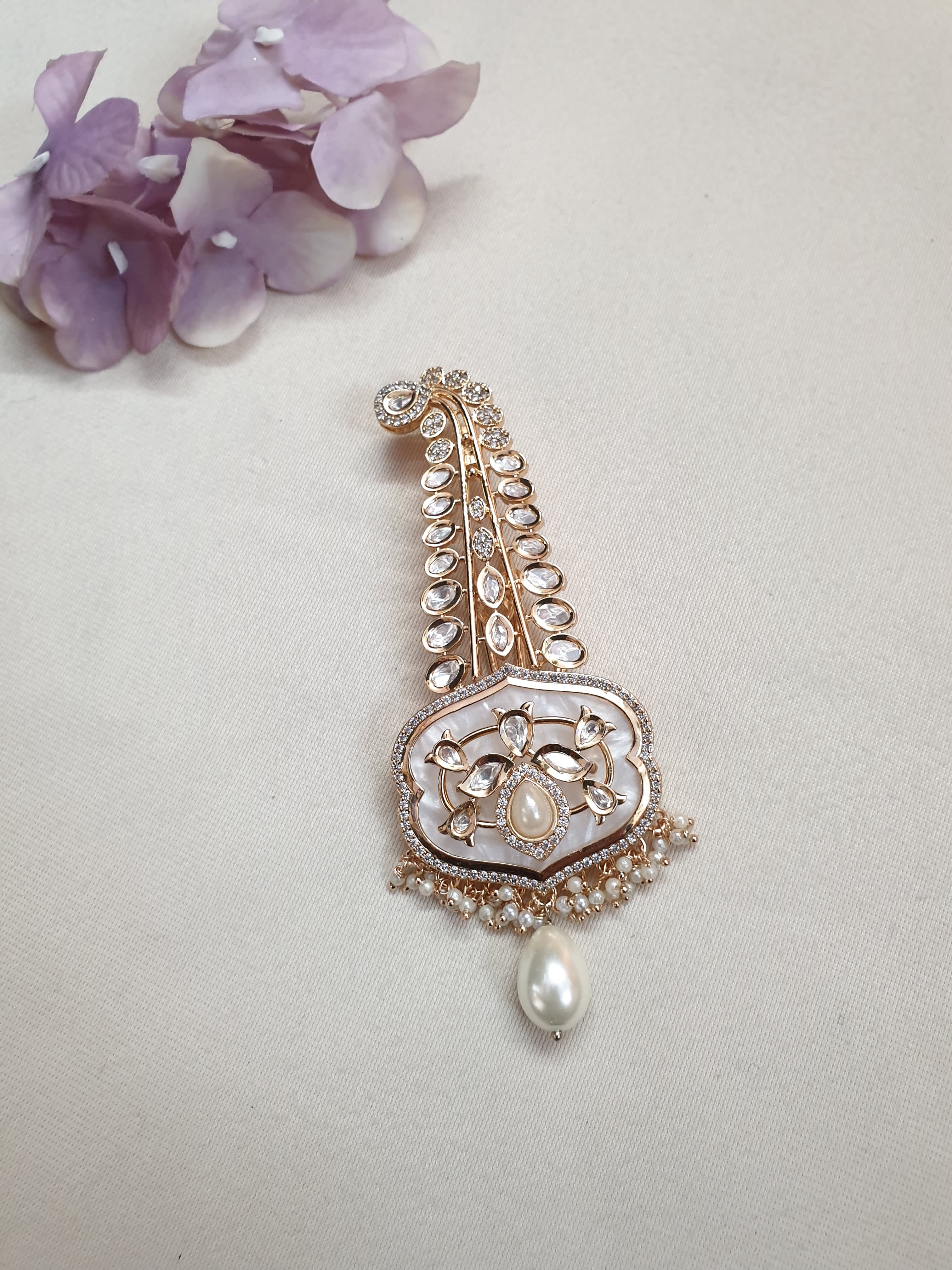 Mother of Pearl Gold Tone Kilangi For Groom