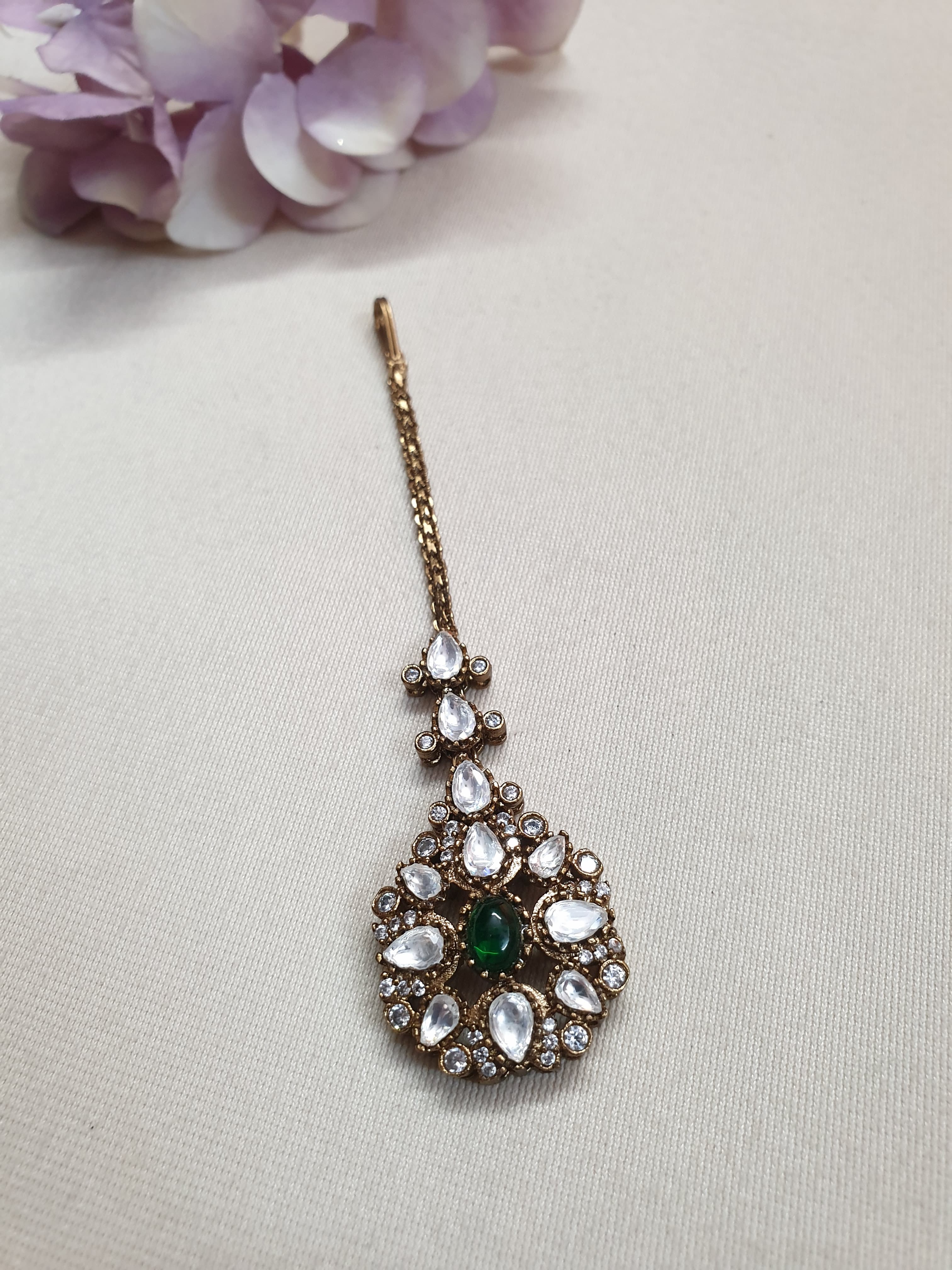 Elegant Green Kundan Polki Maang Tikka