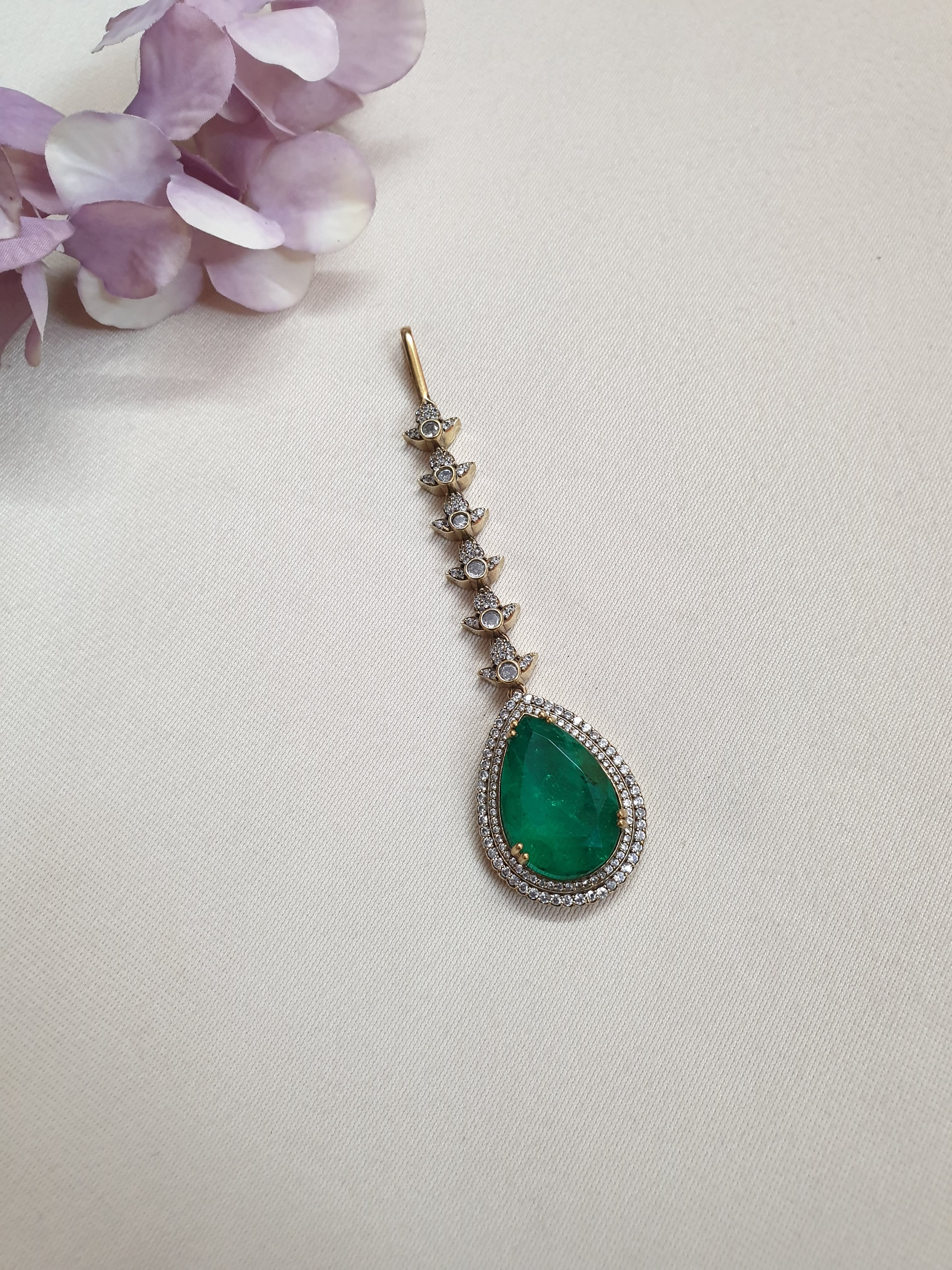 Emerald Green Stone Designer Maang Tikka