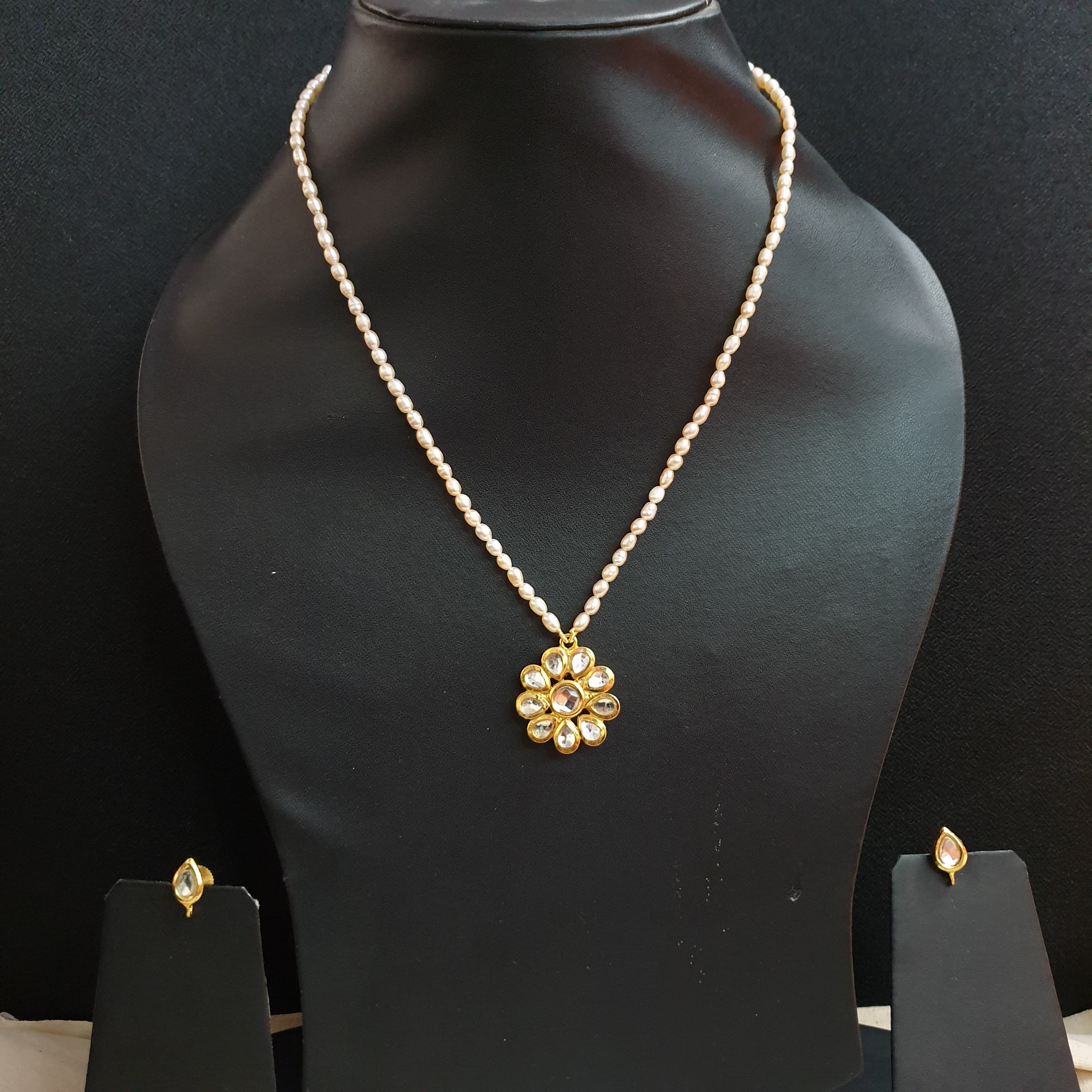 22k Gold Plated Floral Pendant Set With Earrings