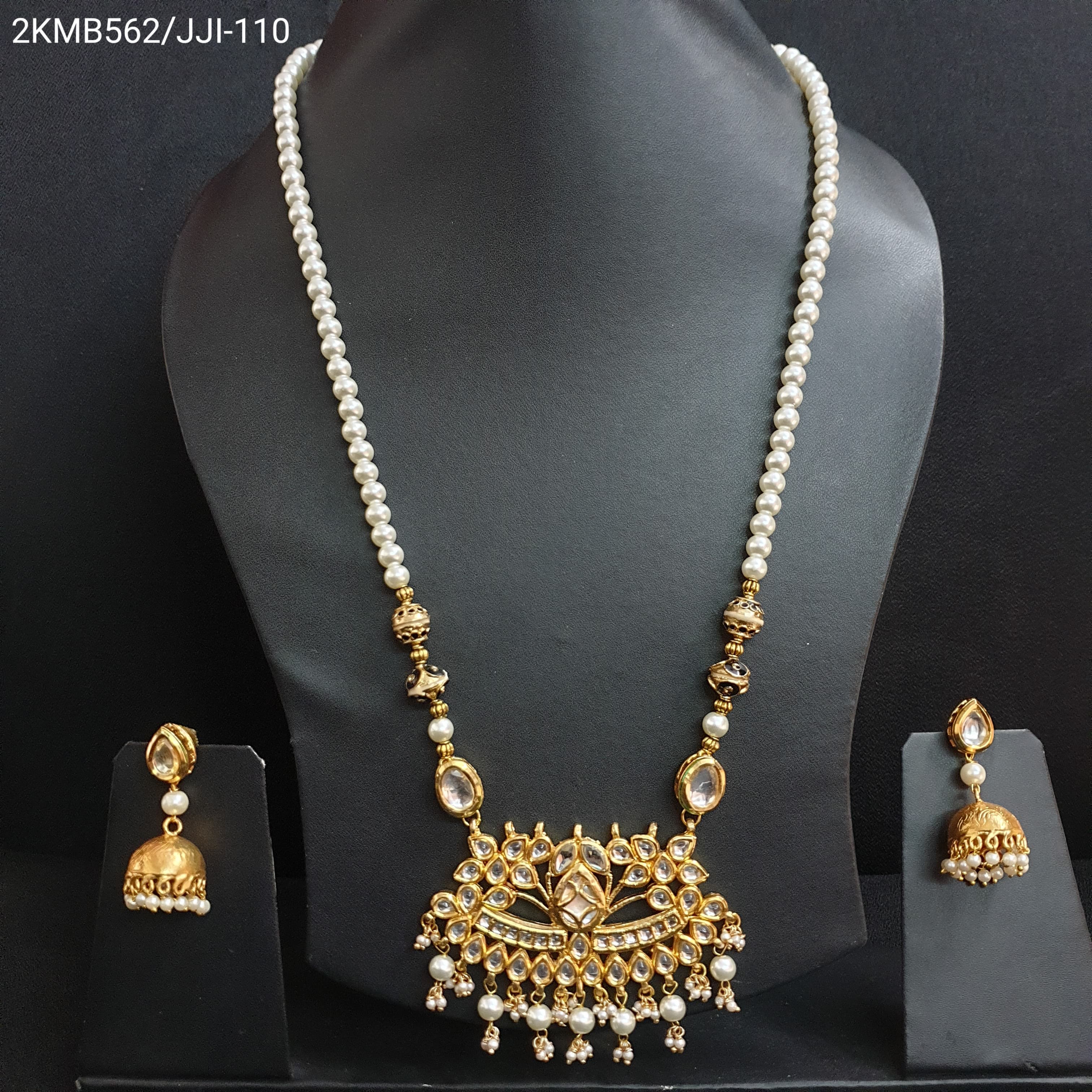 Gold Tone Kundan Dainty Pendant Set With Earrings