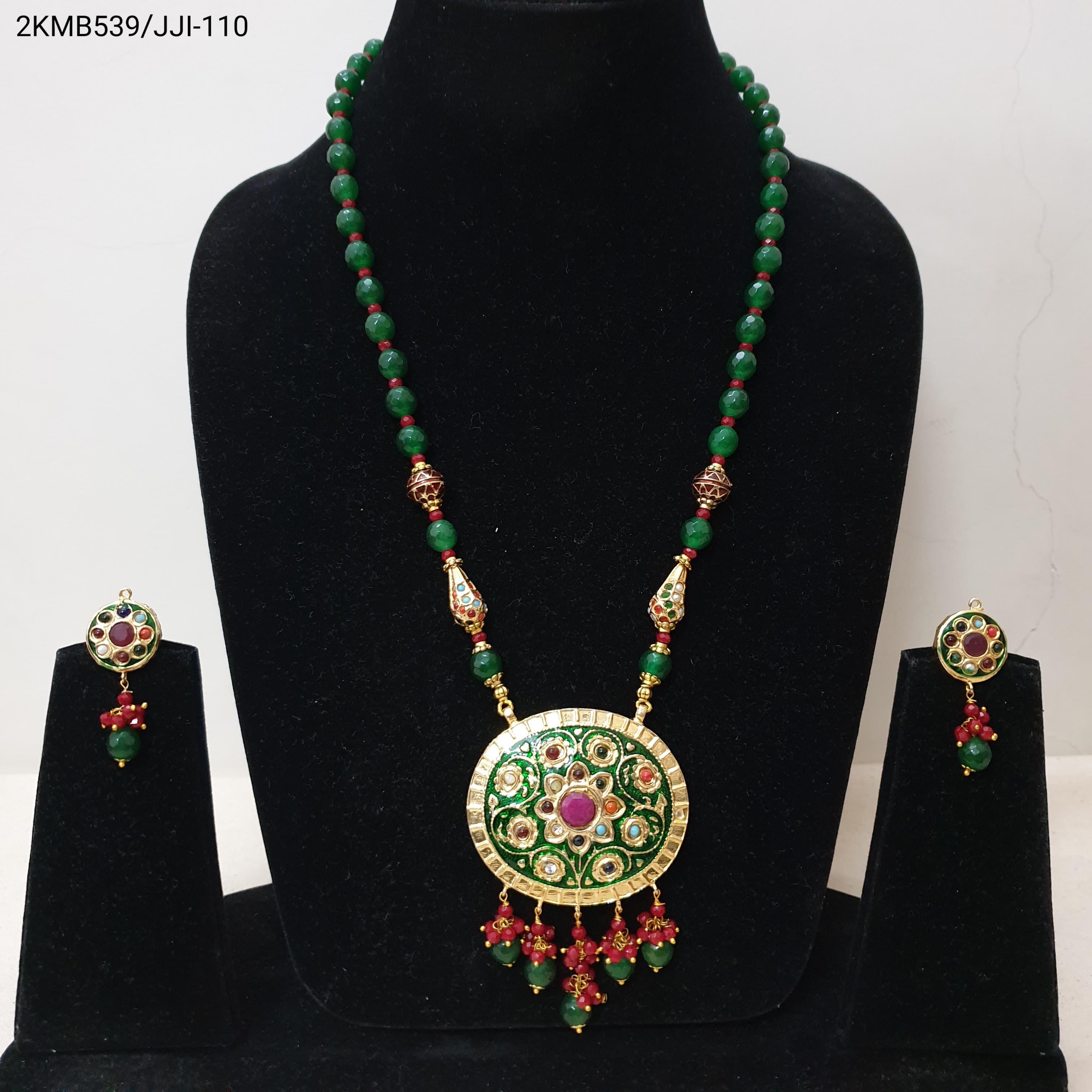 Green Beaded Meenakari Oval Pendant Set