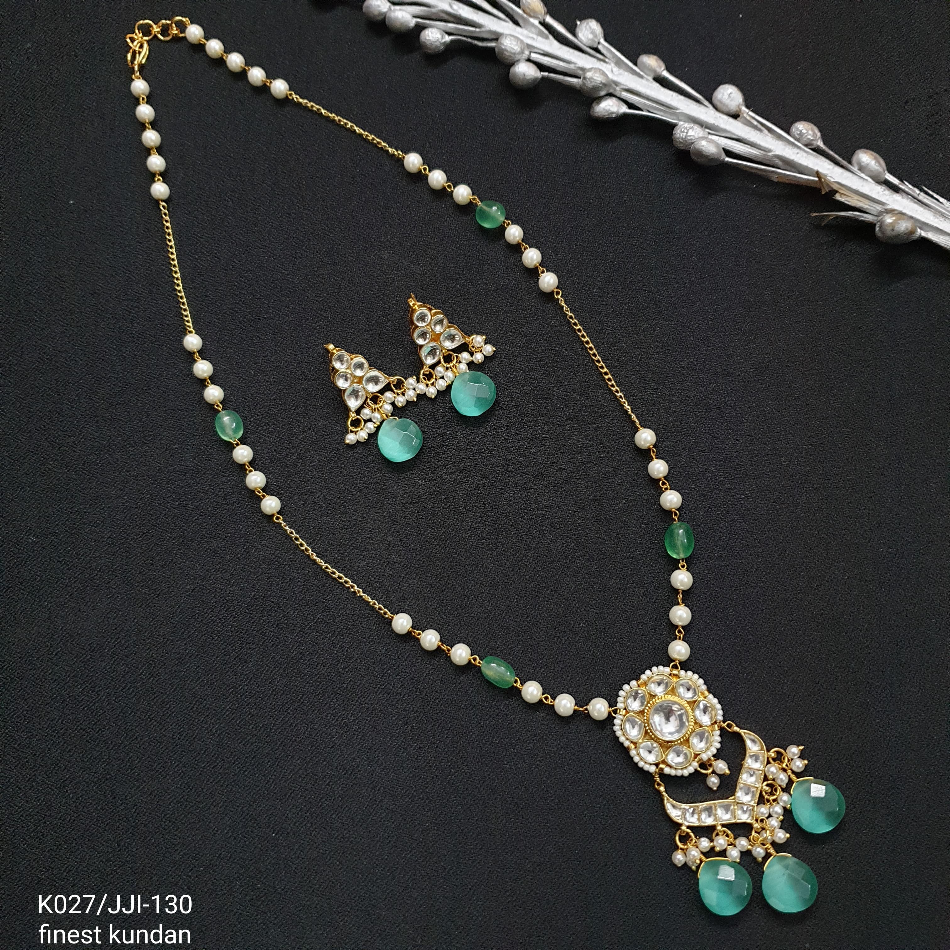 Sea Green Stone Kundan Small Pendant Set With Earrings